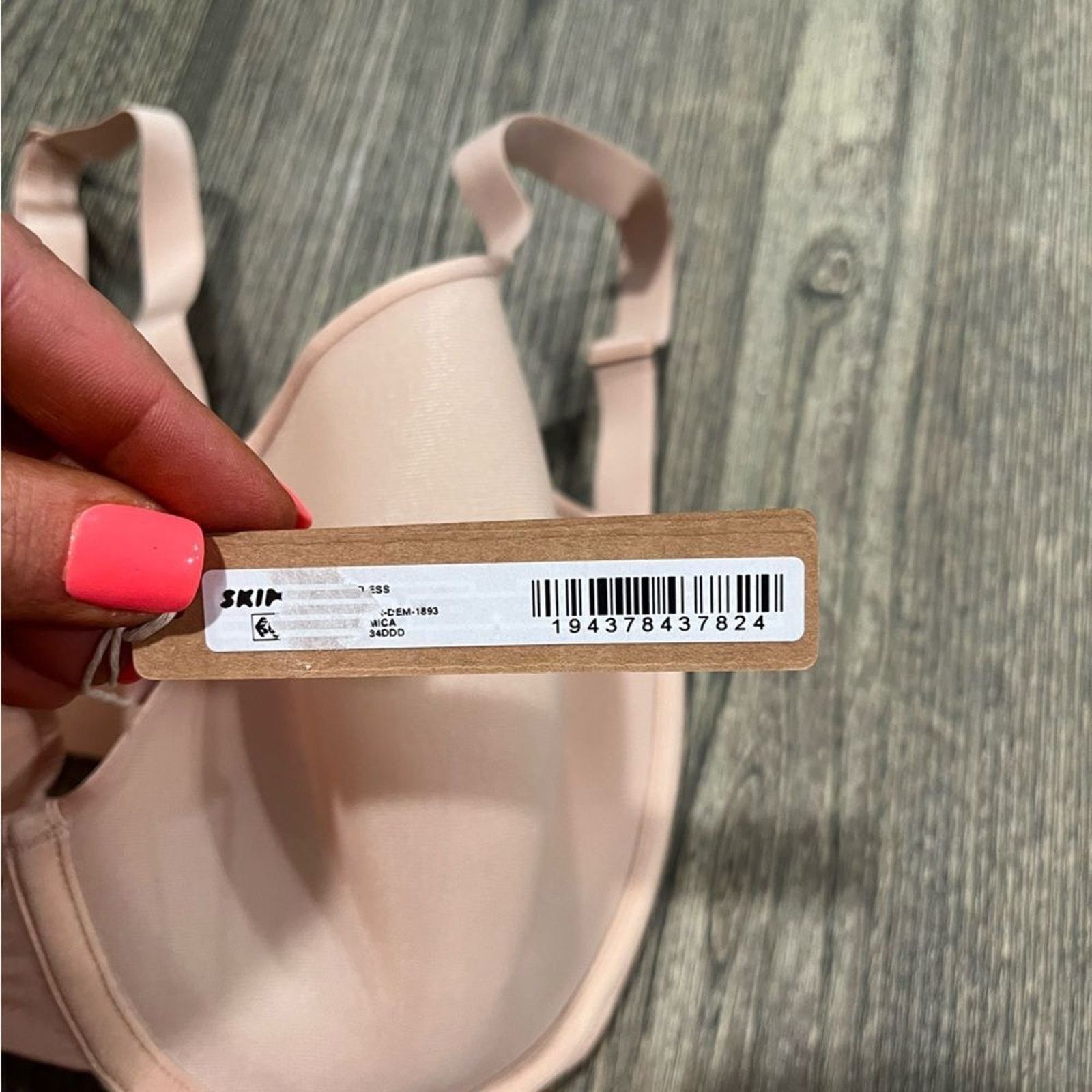SKIMS NWT Skims Weightless Demi Bra Wide Wing Mica Size 34DDD Size ONE SIZE - 2 Thumbnail