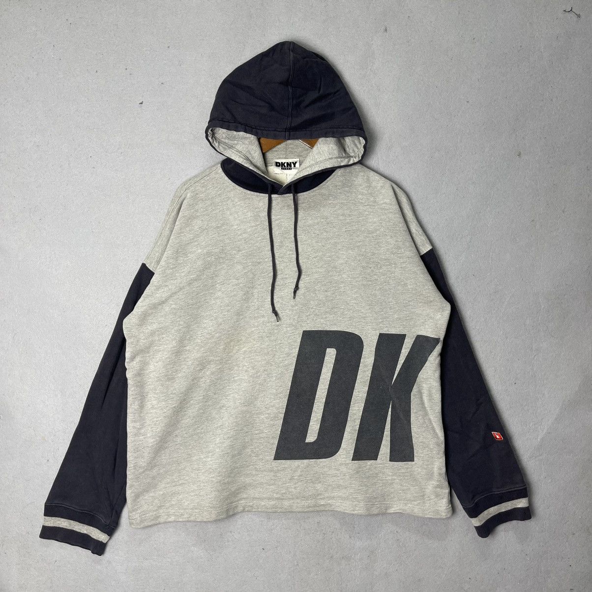 DKNY DKNY Jeans Big Logo Colourblock Hoodie Size US L / EU 52-54 / 3 - 1 Thumbnail