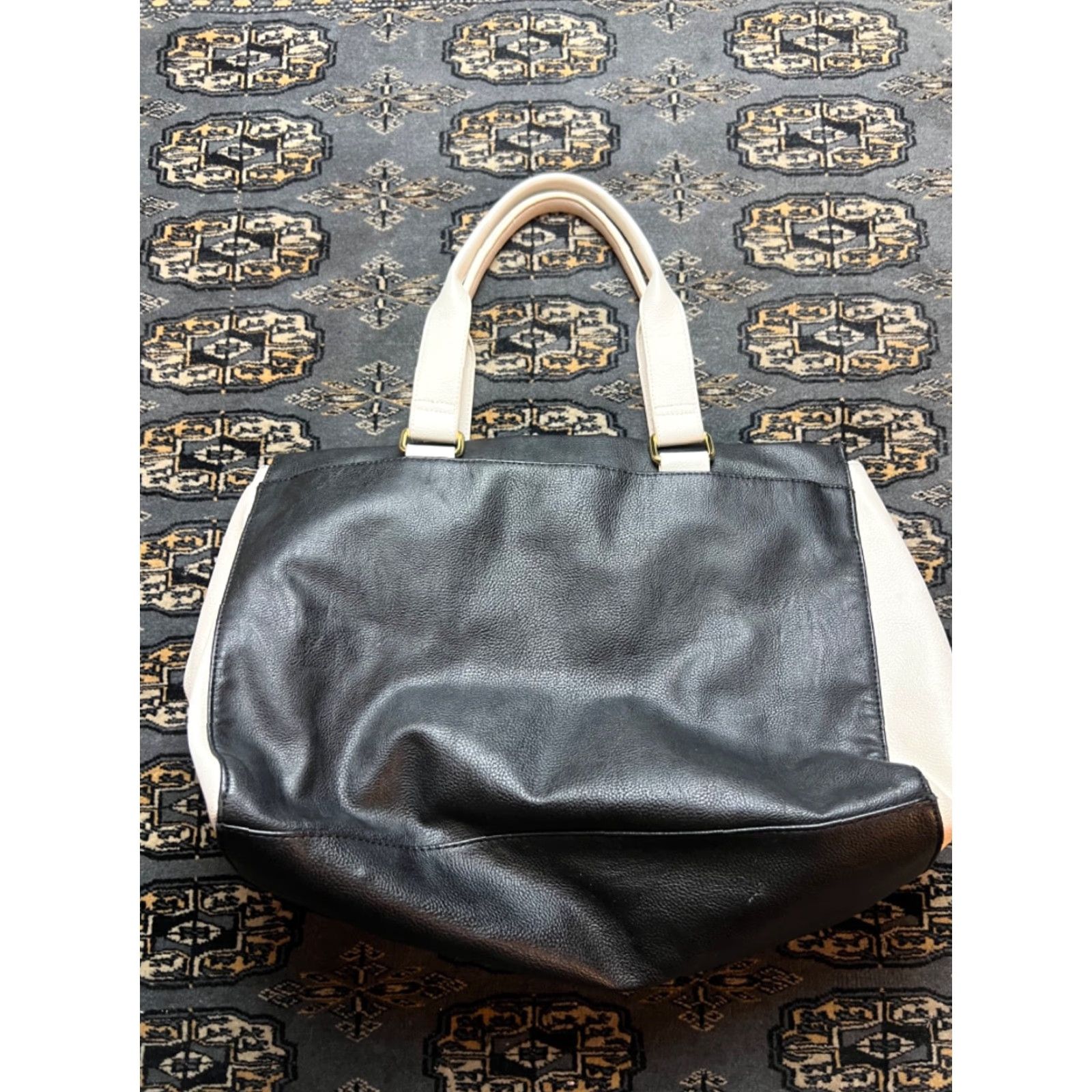 Betsey Johnson VINTAGE Betsey Johnson Leather Purse Women Purse Black White Size ONE SIZE - 3 Thumbnail