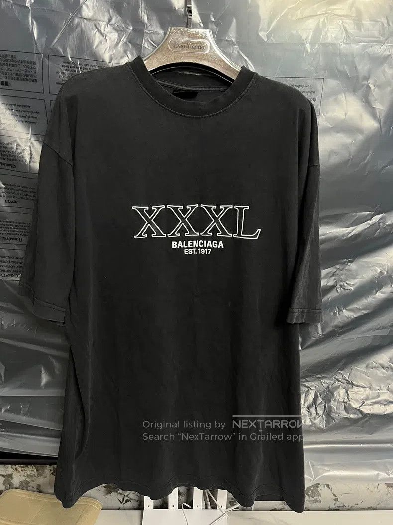 Balenciaga Balenciaga Distressed Short Sleeve Size US S / EU 44-46 / 1 - 1 Thumbnail