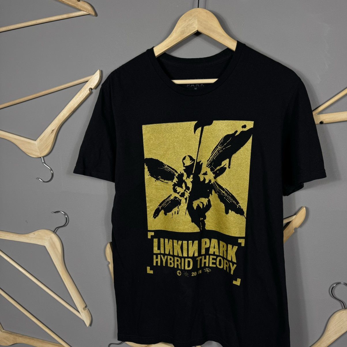 Band Tees Linkin Park 2019 Hybrid Theory Band T-shirt Size US M / EU 48-50 / 2 - 4 Thumbnail