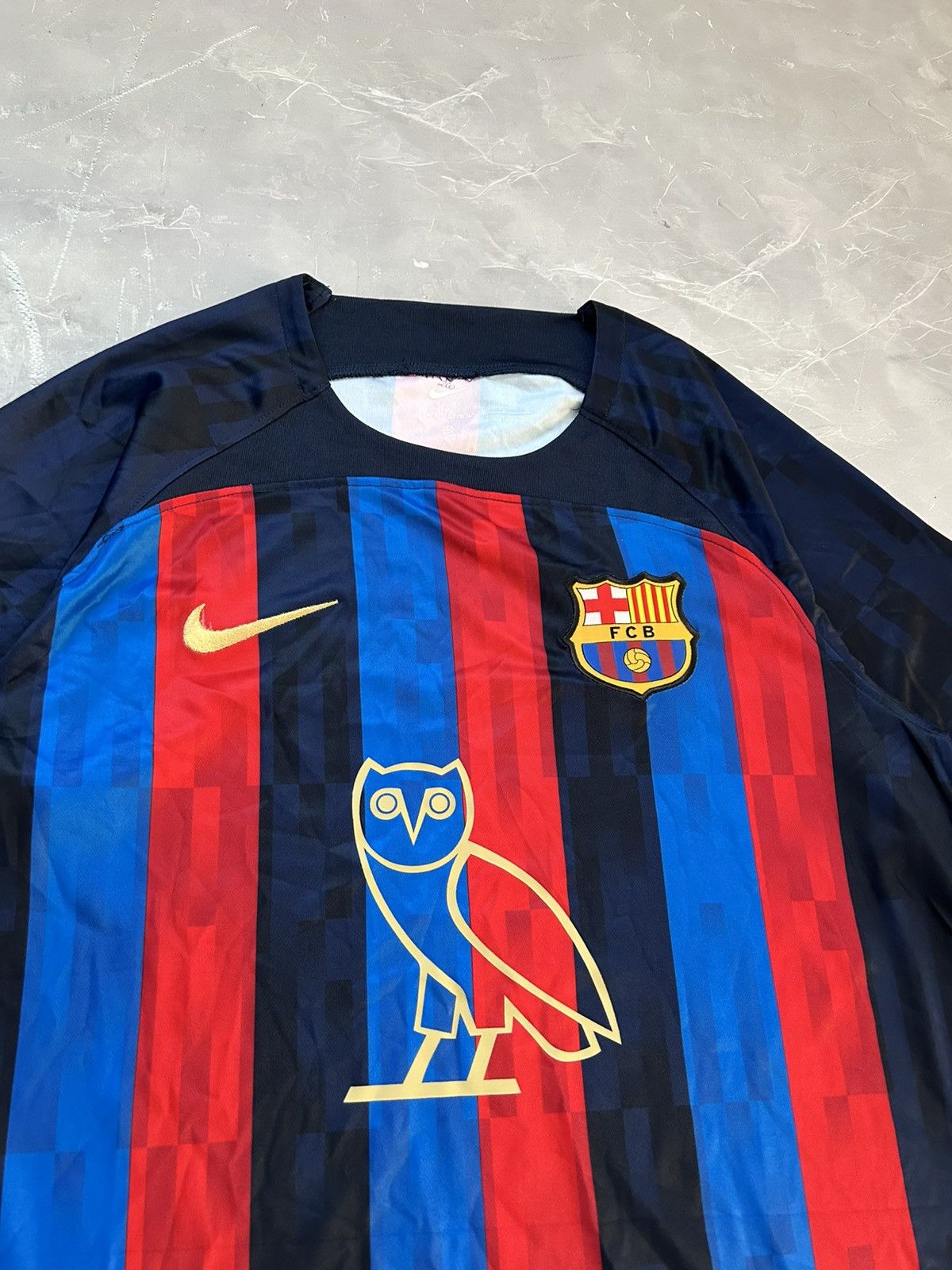 Nike Rare Nike Barcelona Drake Football Jersey Size US M / EU 48-50 / 2 - 2 Thumbnail