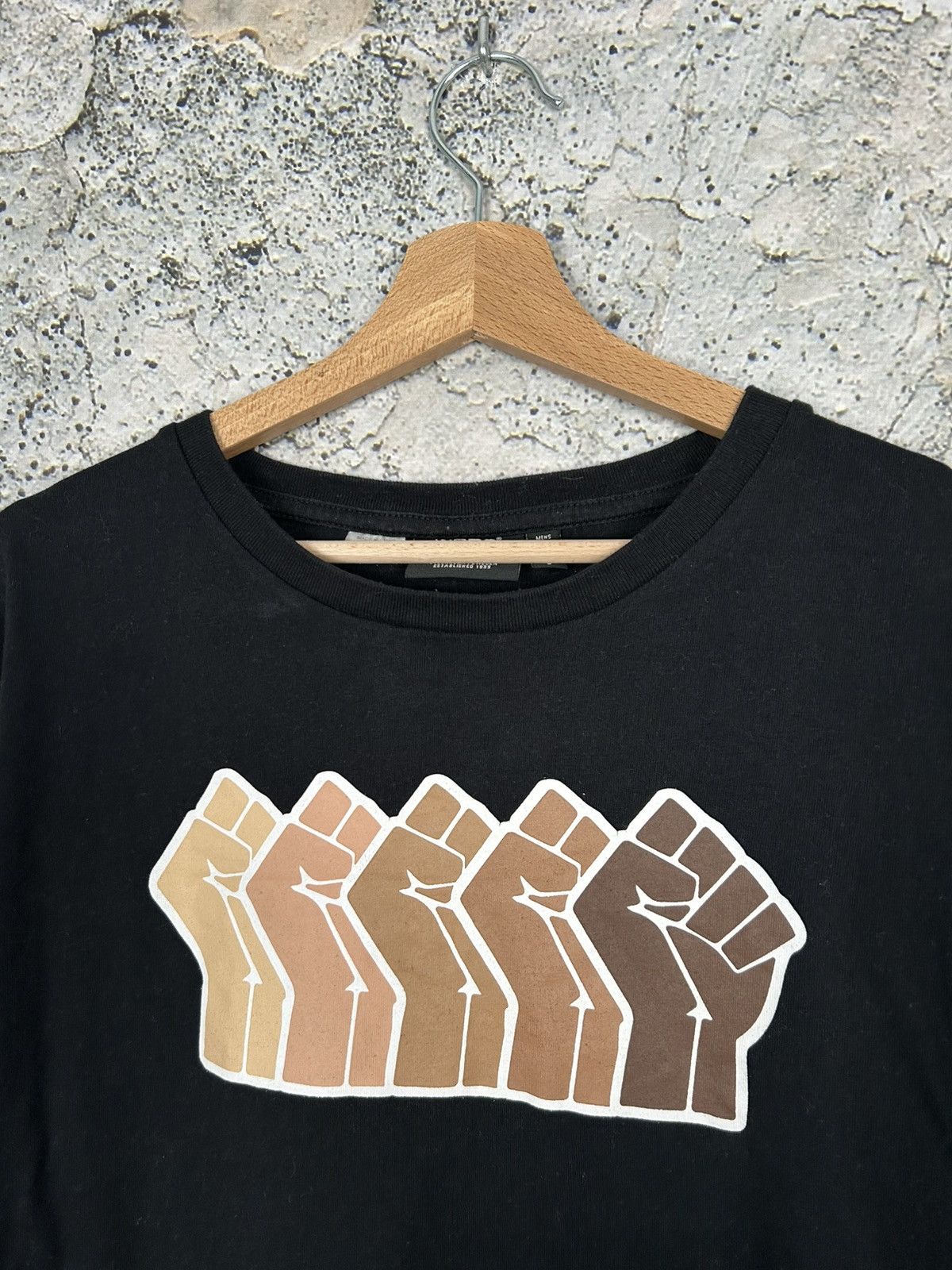Other WESC Graphic Tee Skate Bmx Streetwear Vintage Hype Size US L / EU 52-54 / 3 - 4 Thumbnail