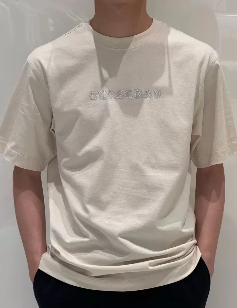 Burberry Burberry Cream Embroidered Logo SS Tee L 95 New Size US L / EU 52-54 / 3 - 8 Thumbnail