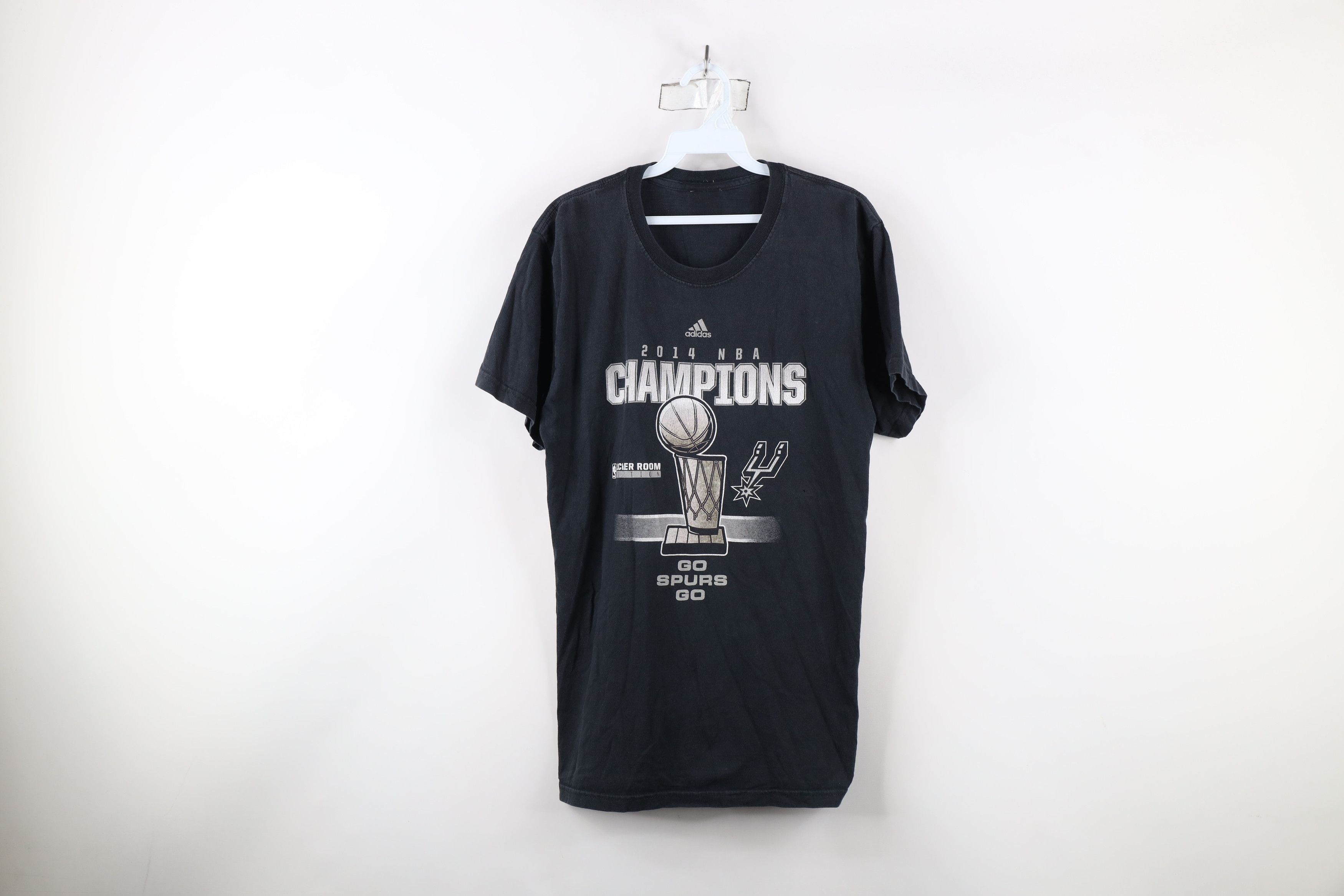 Adidas × Vintage Vintage Y2K Adidas 2014 Champs San Antonio Spurs T-Shirt Size US M / EU 48-50 / 2 - 1 Thumbnail