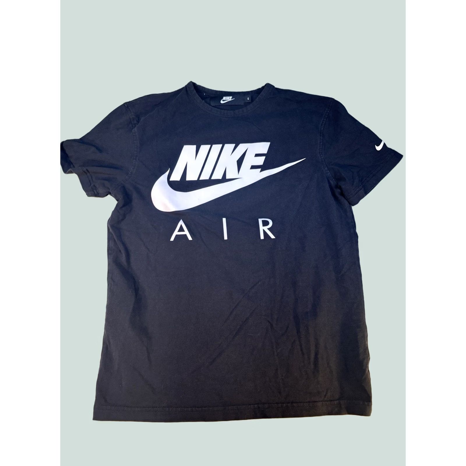 Nike Nike Air Shirt Womens Small Black Center Logo Short Sleeve Casual Ladies Size S / US 4 / IT 40 - 1 Thumbnail