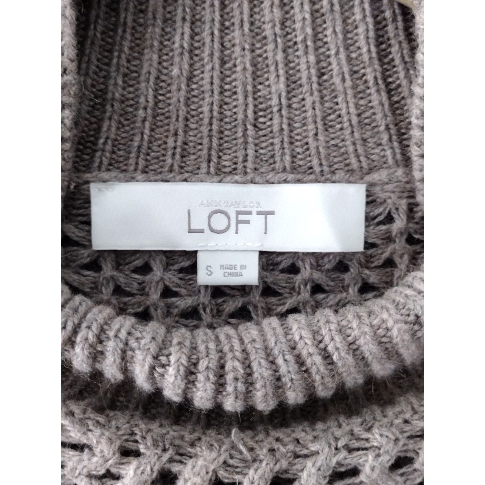 Loft LOFT Ann Taylor Beige Turtleneck Sweater Kangaroo Pocket Shirt Womens S Pullover Open-Knit Knit Solid Fall Winter Cozy Comfort Size S / US 4 / IT 40 - 3 Thumbnail