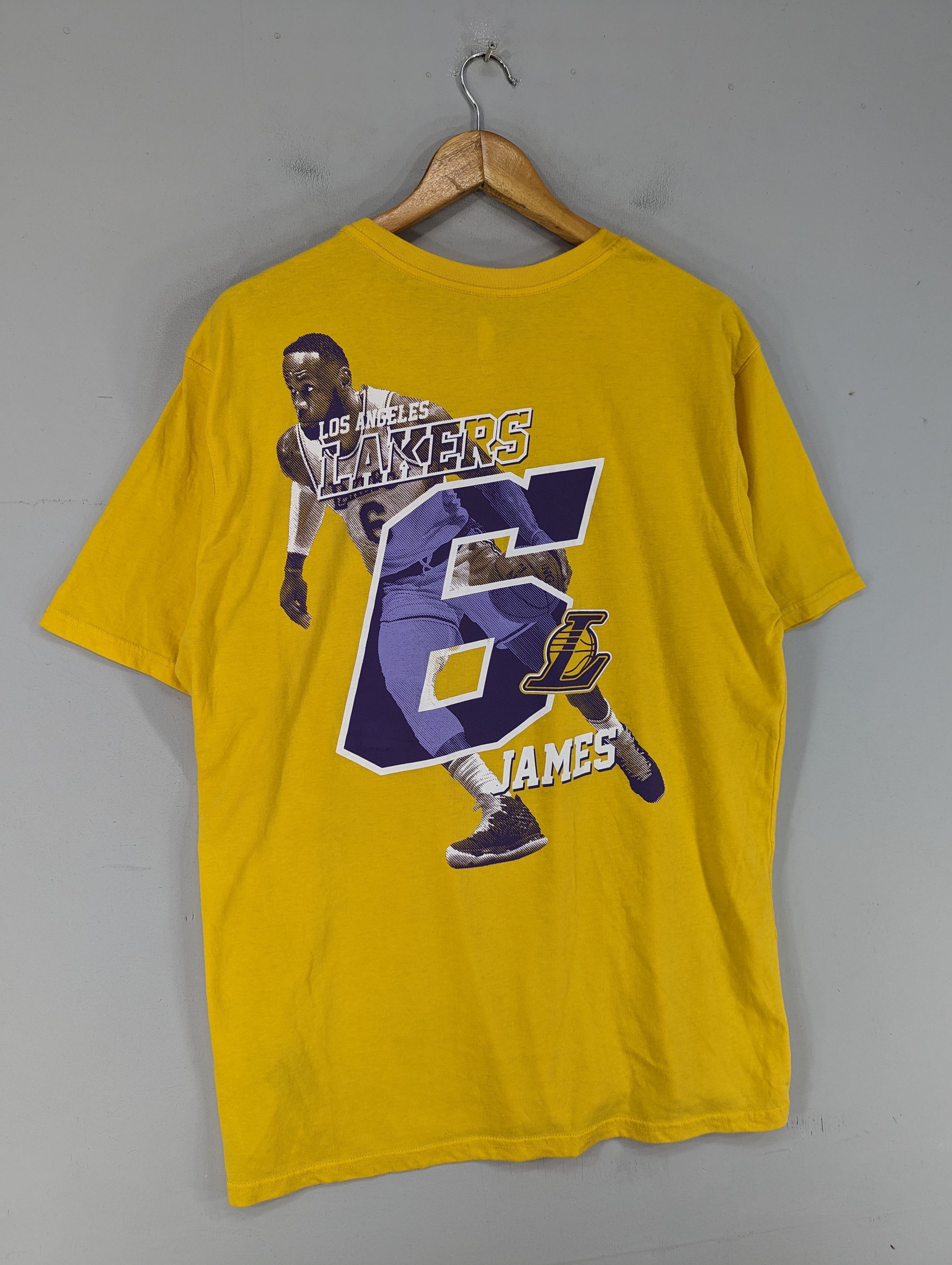 NBA 🔥RARE🔥Lebron James Pro Player NBA Lakers Tshirt Size US XL / EU 56 / 4 - 2 Thumbnail
