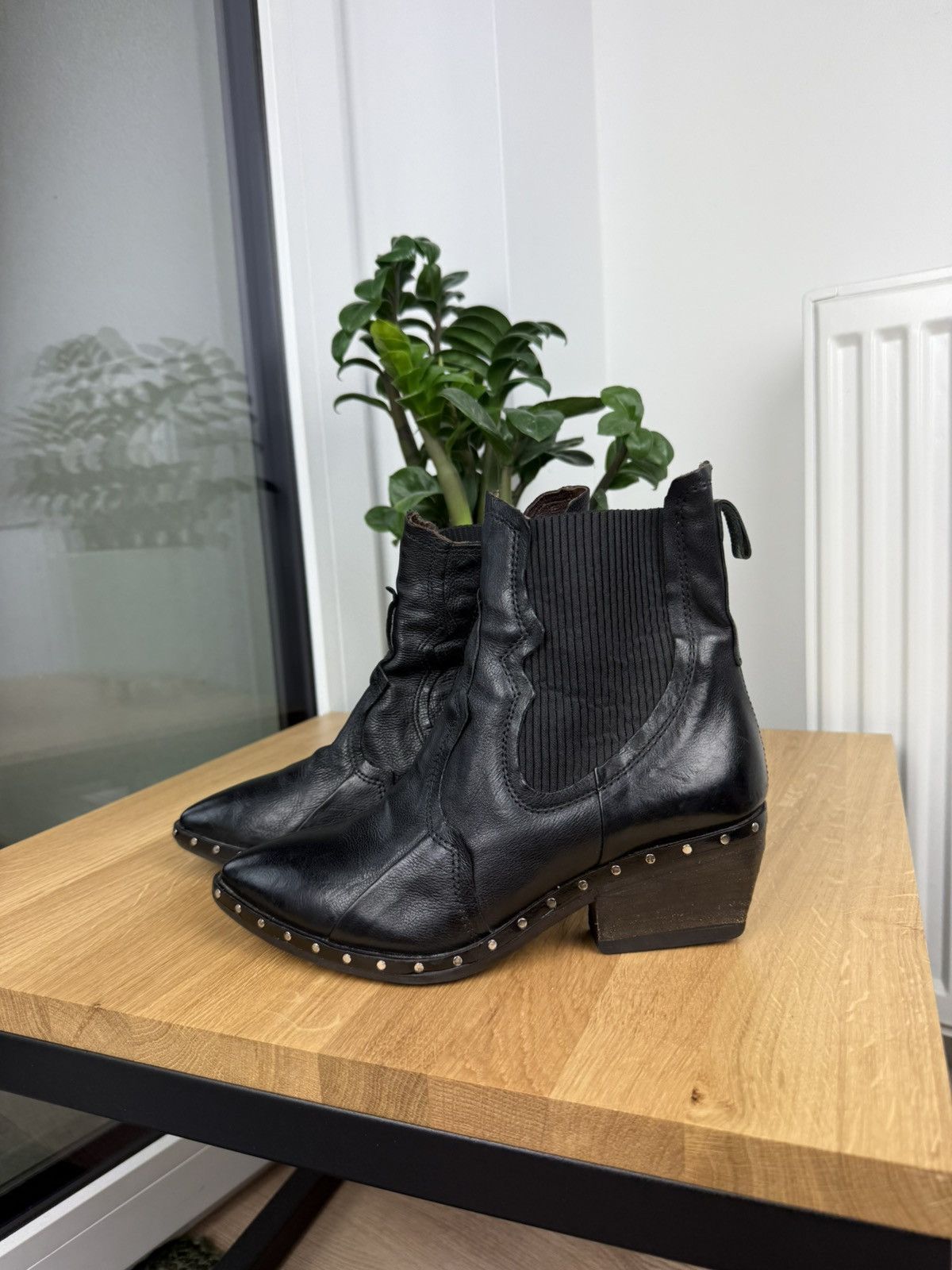 A.S.98 A.S 98 Calfskin Leather Women’s Boots Size 36 Size US 6 / IT 36 - 1 Thumbnail