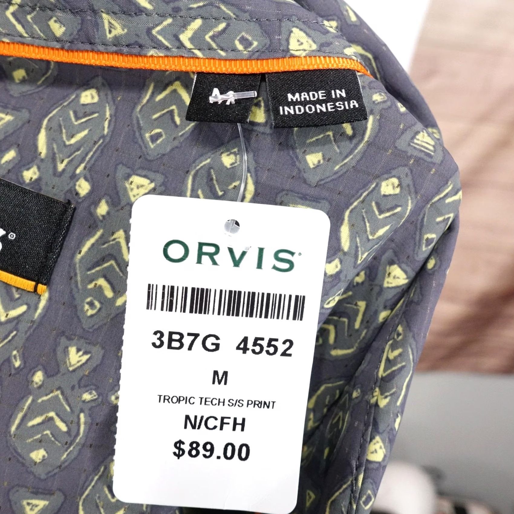 Orvis Orvis Shirt Mens M Gray Short Sleeve Button-Up Active Fit Tropic Tech Size US M / EU 48-50 / 2 - 6 Thumbnail
