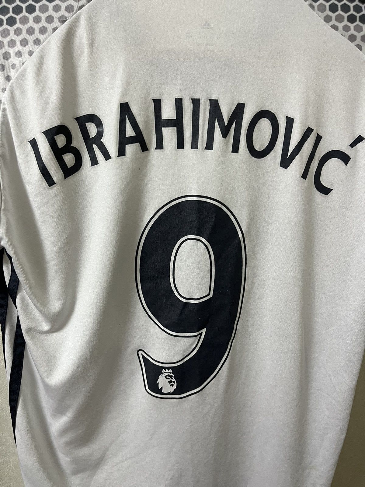 Vintage Manchester United Vintage #9 Ibrahimovic Blokecore Jersey Size US XS / EU 42 / 0 - 10 Thumbnail
