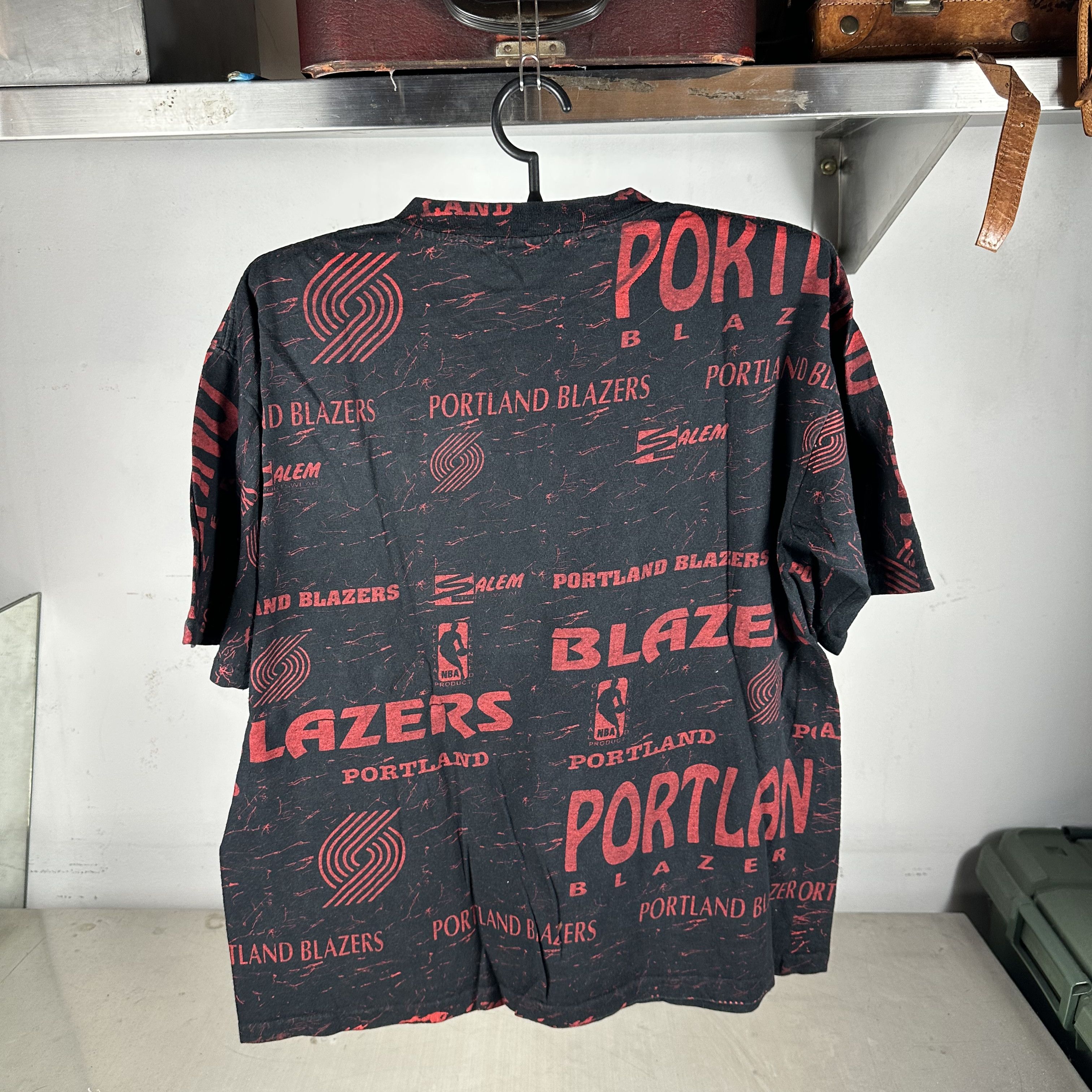 Vintage 90s Portland Trail Blazers Basketball NBA AOP Salem T-Shirt Size US XL / EU 56 / 4 - 4 Thumbnail