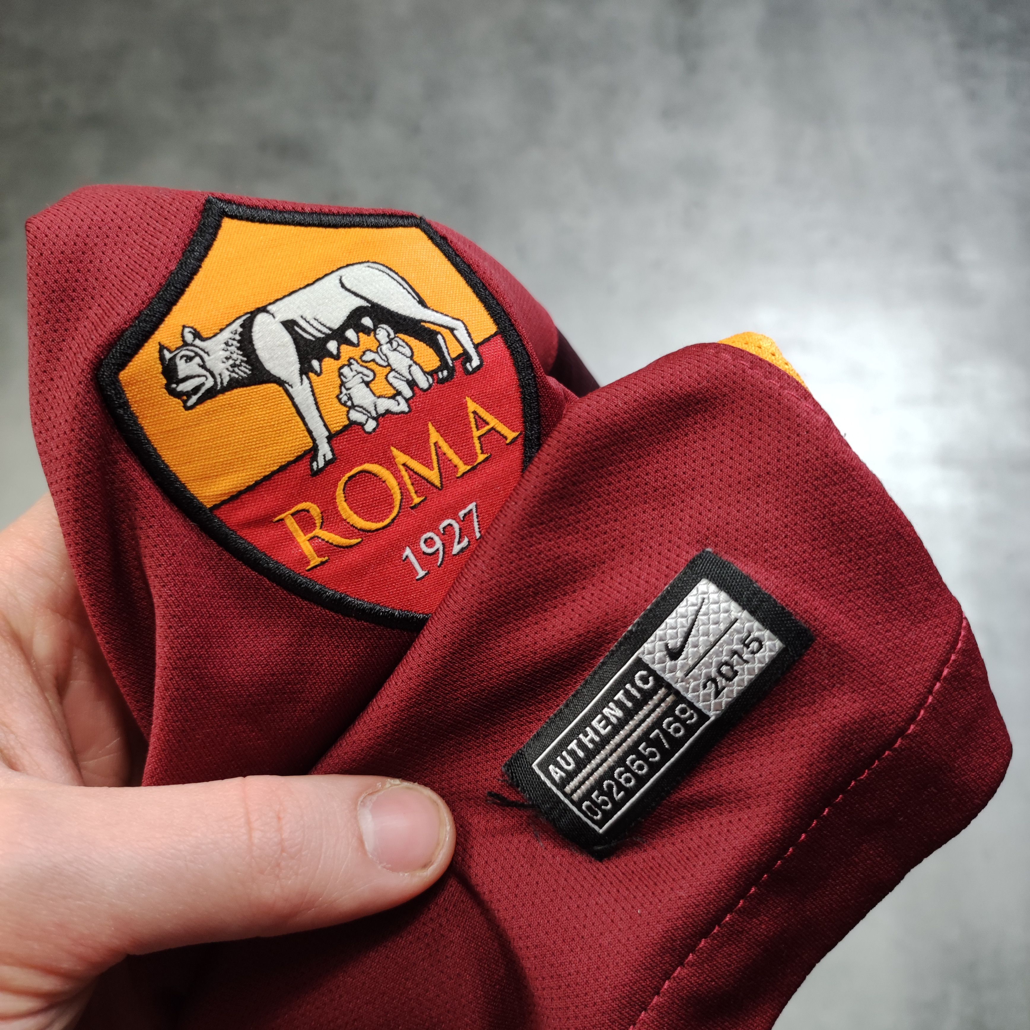 Nike RARE Nike x AS Roma Football Home 2015 Jersey Size US M / EU 48-50 / 2 - 5 Thumbnail