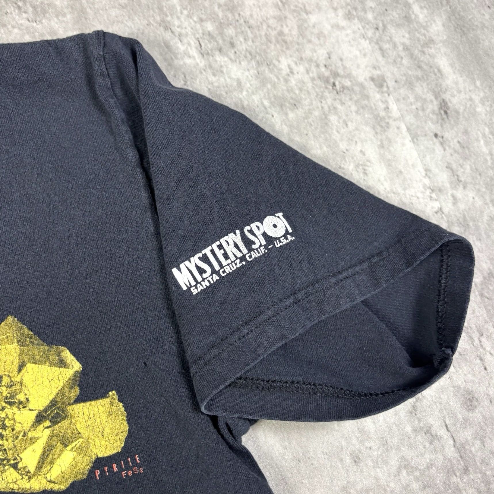 Anvil VINTAGE Anvil T-Shirt Mens M Gold Graphic Print Crew Neck Short Sleeve Art 90s Theme Vintage Yes Size US M / EU 48-50 / 2 - 4 Thumbnail