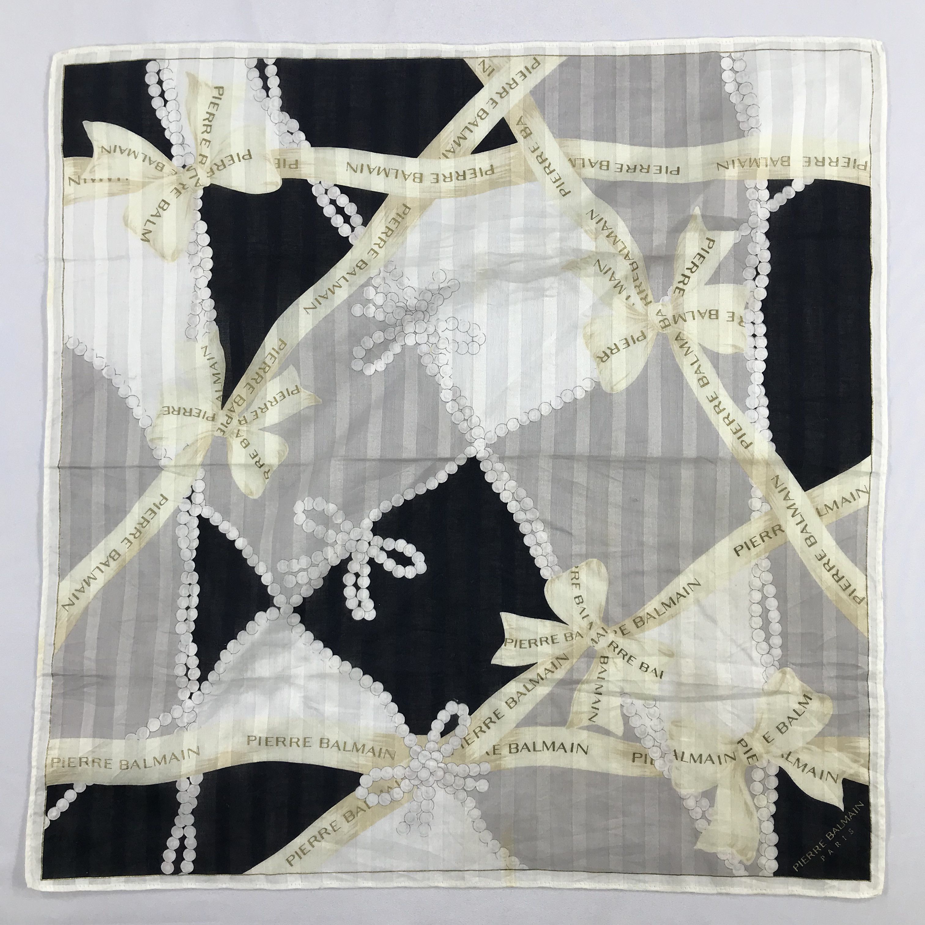 Pierre Balmain × Vintage Pierre Balmain Bandana / Handkerchief / Neckerchief - S2247 Size ONE SIZE - 1 Thumbnail