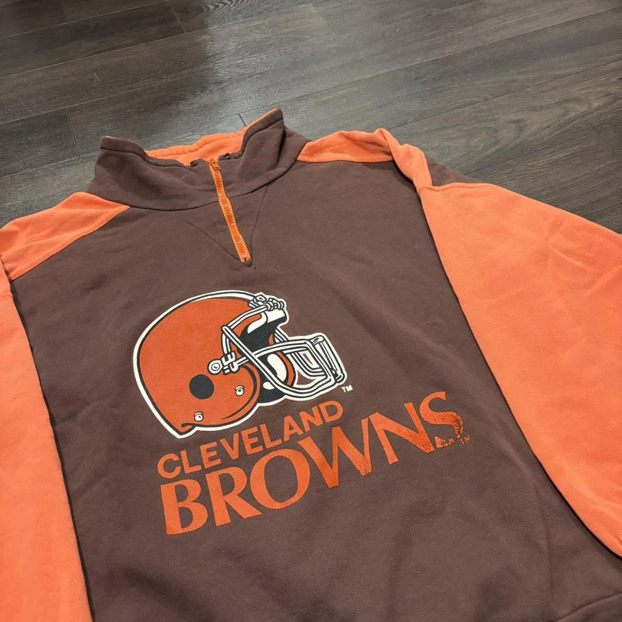 Designer Vintage Cleveland browns quarter zip sweatshirt 90s L/XL Size US L / EU 52-54 / 3 - 1 Thumbnail