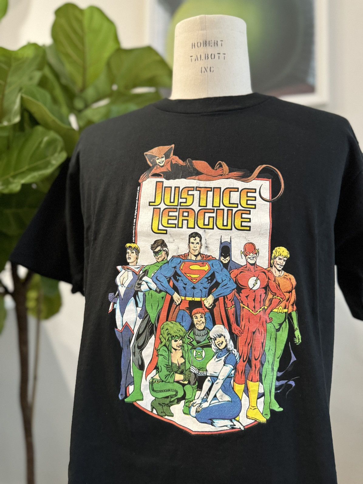 image of Vintage 1992 Justice League Tee Dc Comics in Black, Men's (Size Large)