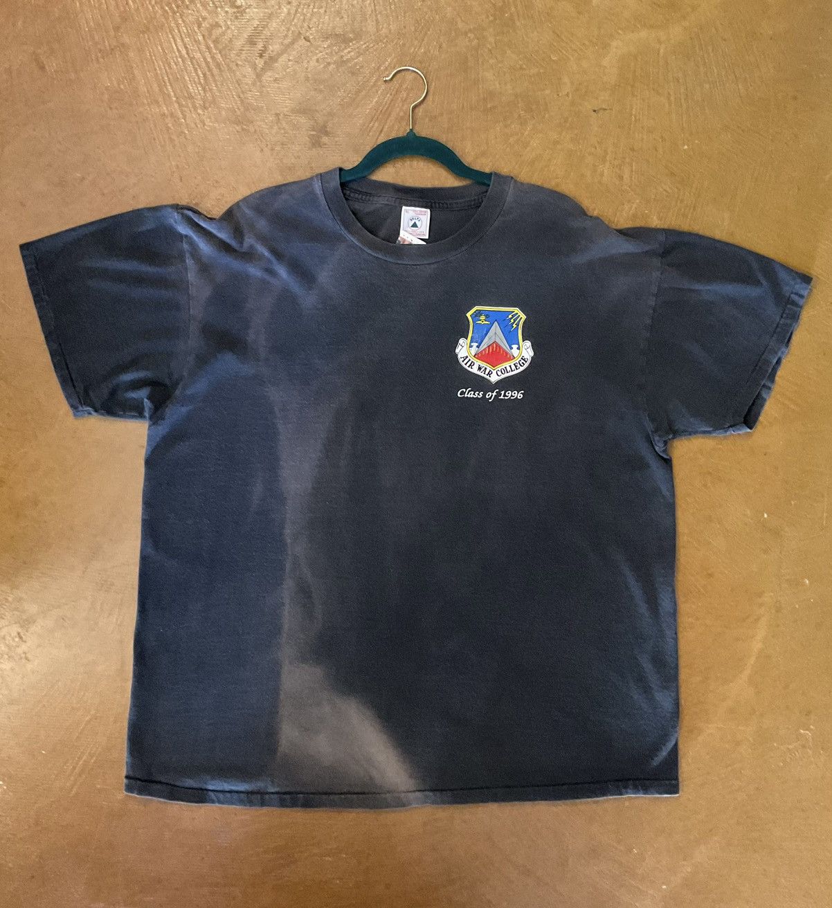 Delta Vintage 1996 Air War College Tee Size US XL / EU 56 / 4 - 1 Thumbnail