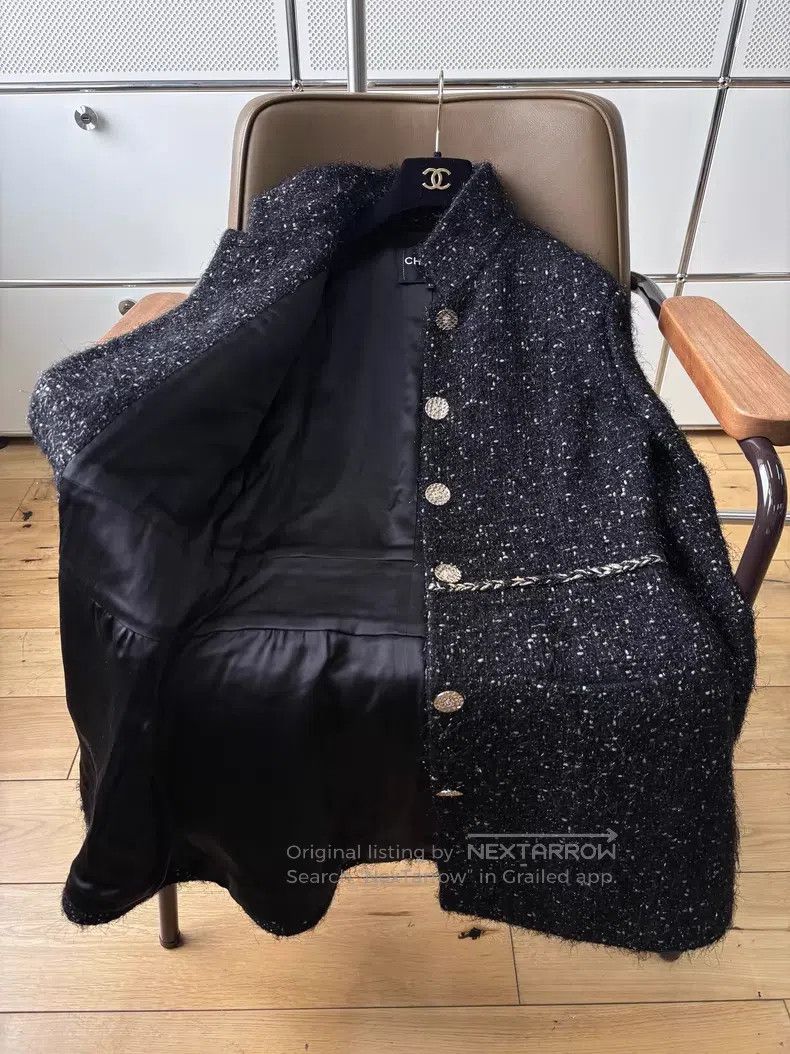 Chanel Chanel 22A black double C diamond buckle fine flash soft t Size XXS / US 00 / IT 34 - 4 Thumbnail