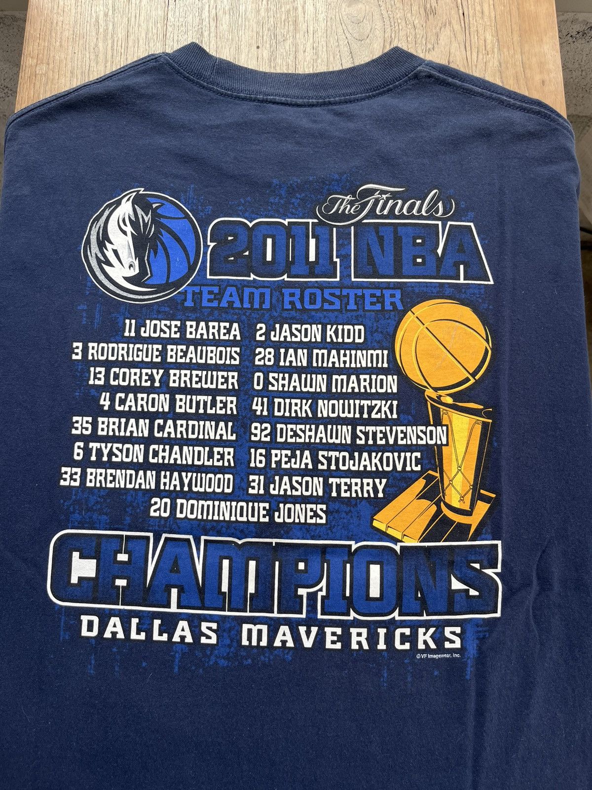 NBA Vintage DALLAS MAVERICKS 2011’s Champions Ring Tshirt Size US XL / EU 56 / 4 - 8 Thumbnail