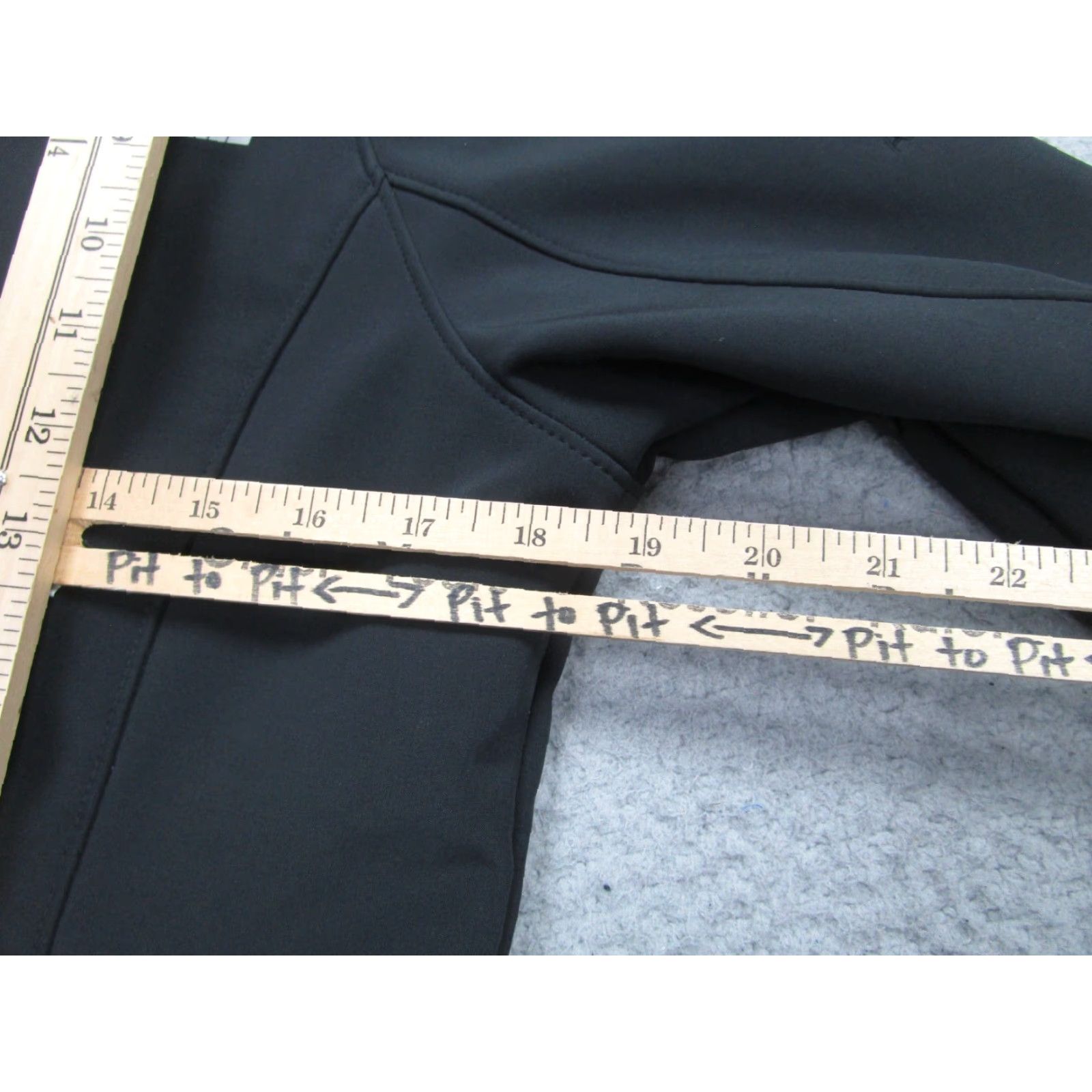 The North Face VINTAGE The North Face Windwall Jacket Womens Medium Black Softshell Windwall Outdoor Camp Hike Size M / US 6-8 / IT 42-44 - 4 Thumbnail