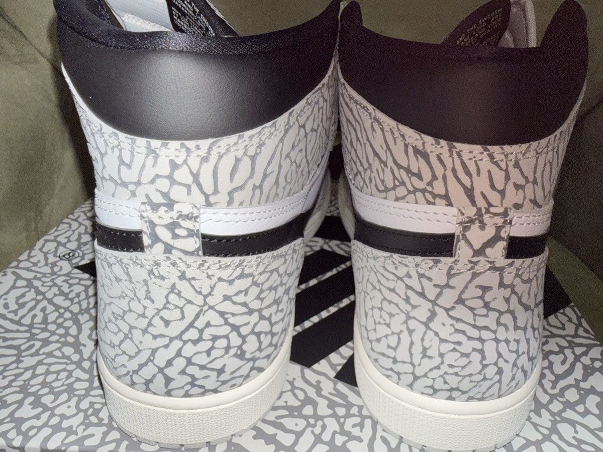 Jordan Brand Nike 1985 Air Jordan 1 “White Cement” Retro OG high top, NEW Size US 12.5 / EU 45-46 - 18 Thumbnail