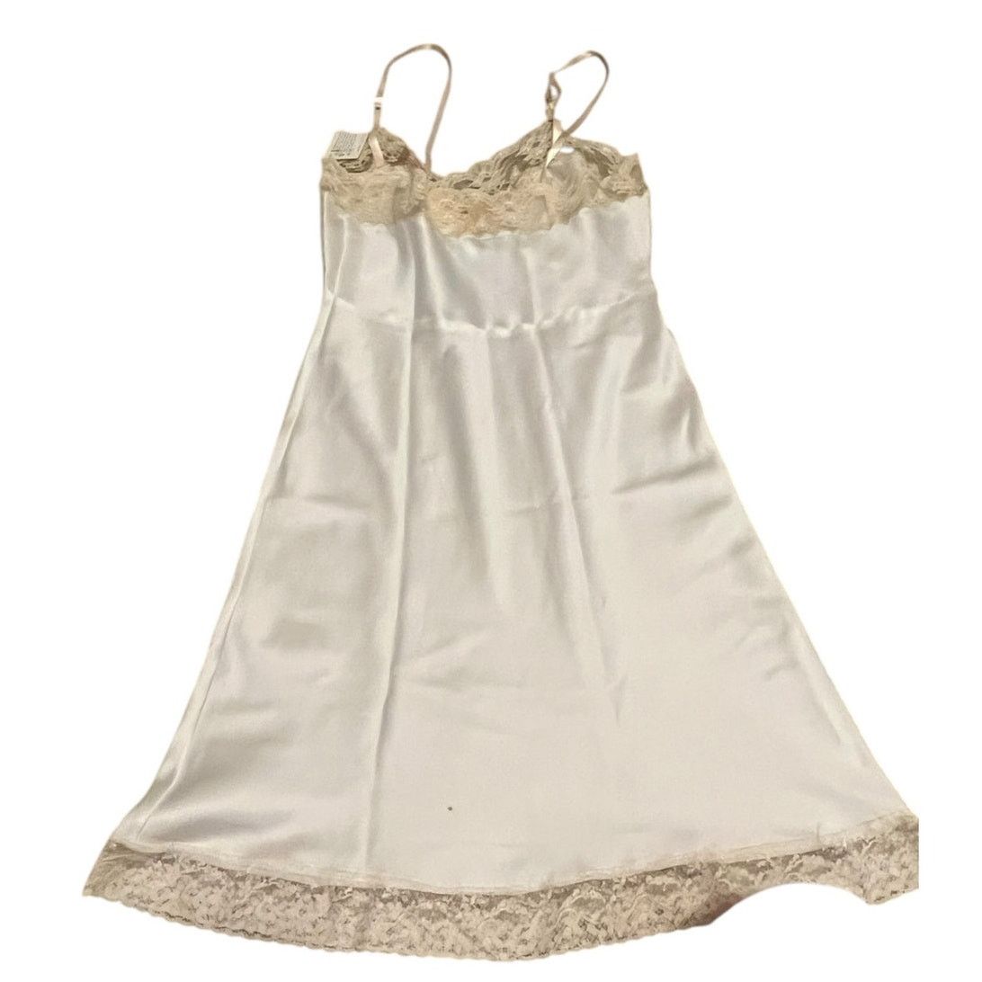 Vintage Corhan off white short nightgown lace trim and bow design Size M / US 6-8 / IT 42-44 - 2 Thumbnail