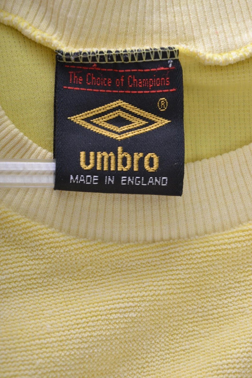 Umbro UMBRO VINTAGE 1980'S YELLOW FOOTBALL SWEAT TOP JERSEY SIZE S Size US S / EU 44-46 / 1 - 6 Thumbnail