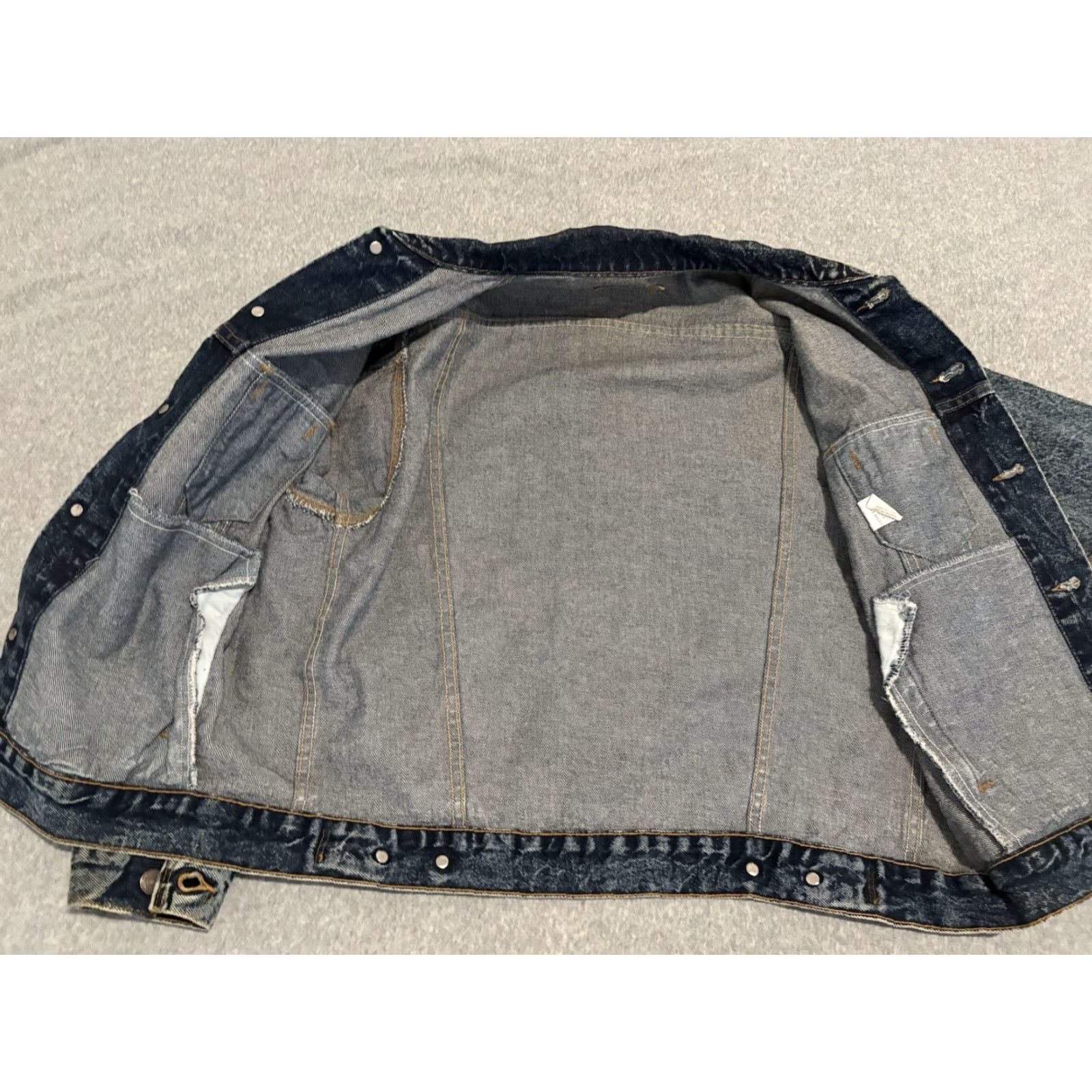 Levi's VINTAGE Levi's Denim Jacket 70507 0227 Acid Wash Blue Medium Trucker Jacket Mens Jeans Coat Size US 31 - 2 Thumbnail