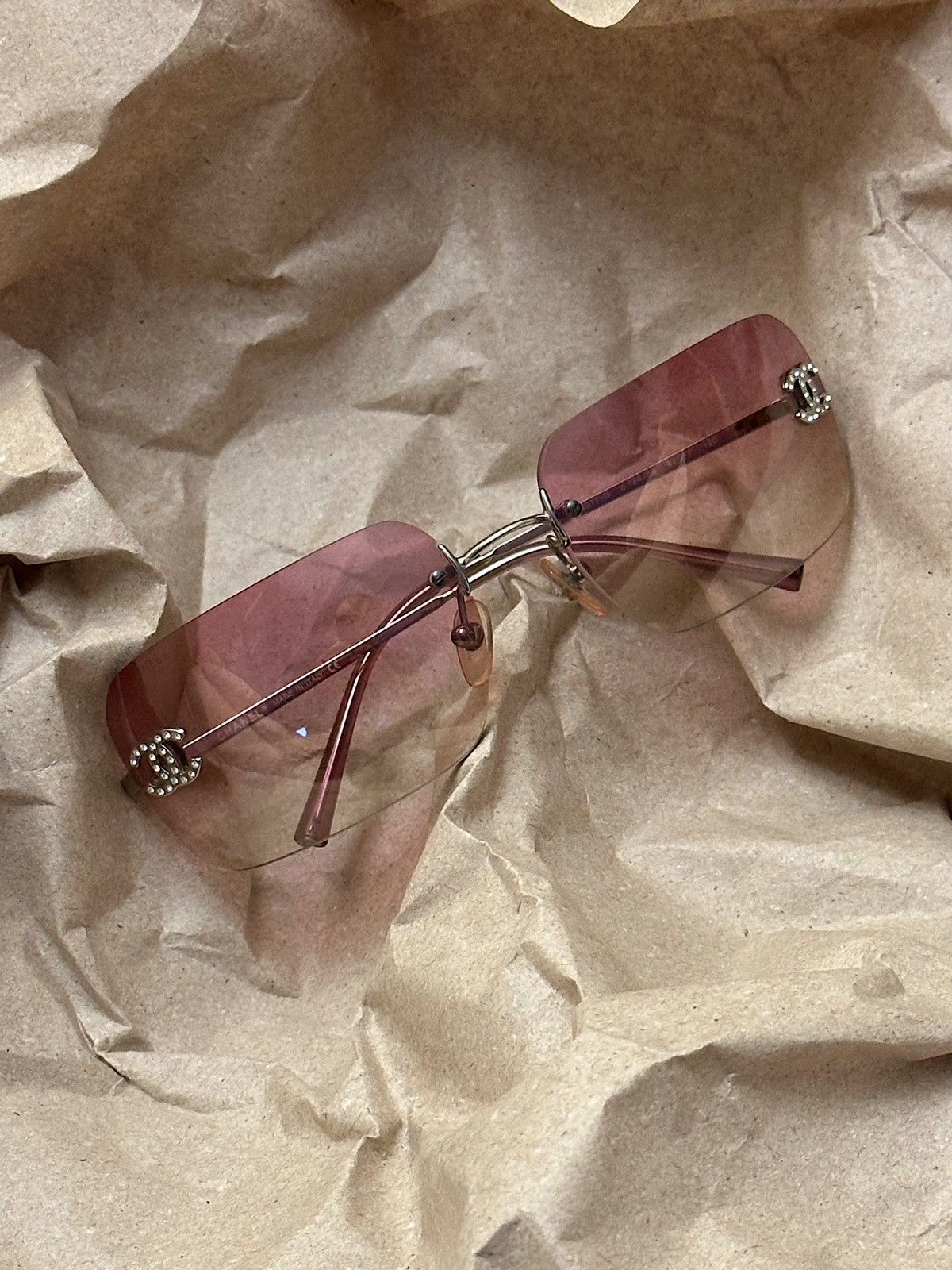 Chanel × Streetwear × Vintage CHANEL CC Rhinestone Pink Rimless 
