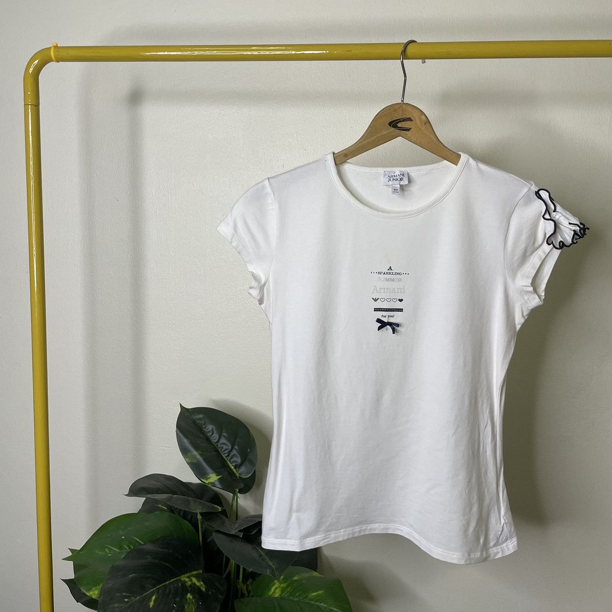 Armani Armani Junior A Sparkling Summer T Shirt Size S / US 4 / IT 40 - 1 Thumbnail