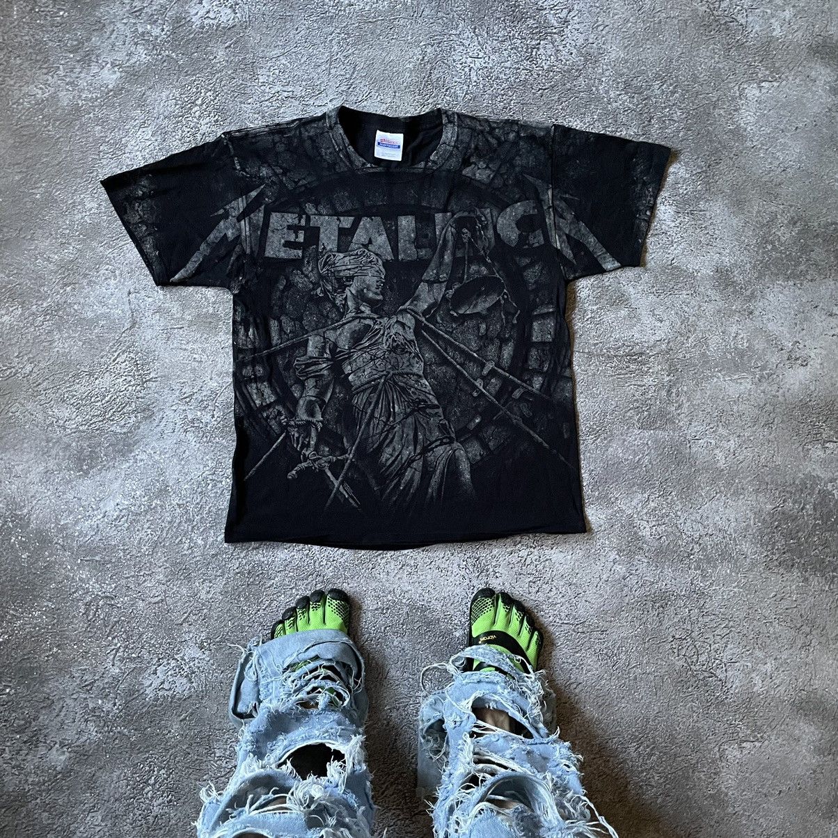 Band Tees Vintage 00s METALLICA BAND PUNK GOTH FACE ABSTRACT HORROR Size US L / EU 52-54 / 3 - 1 Thumbnail