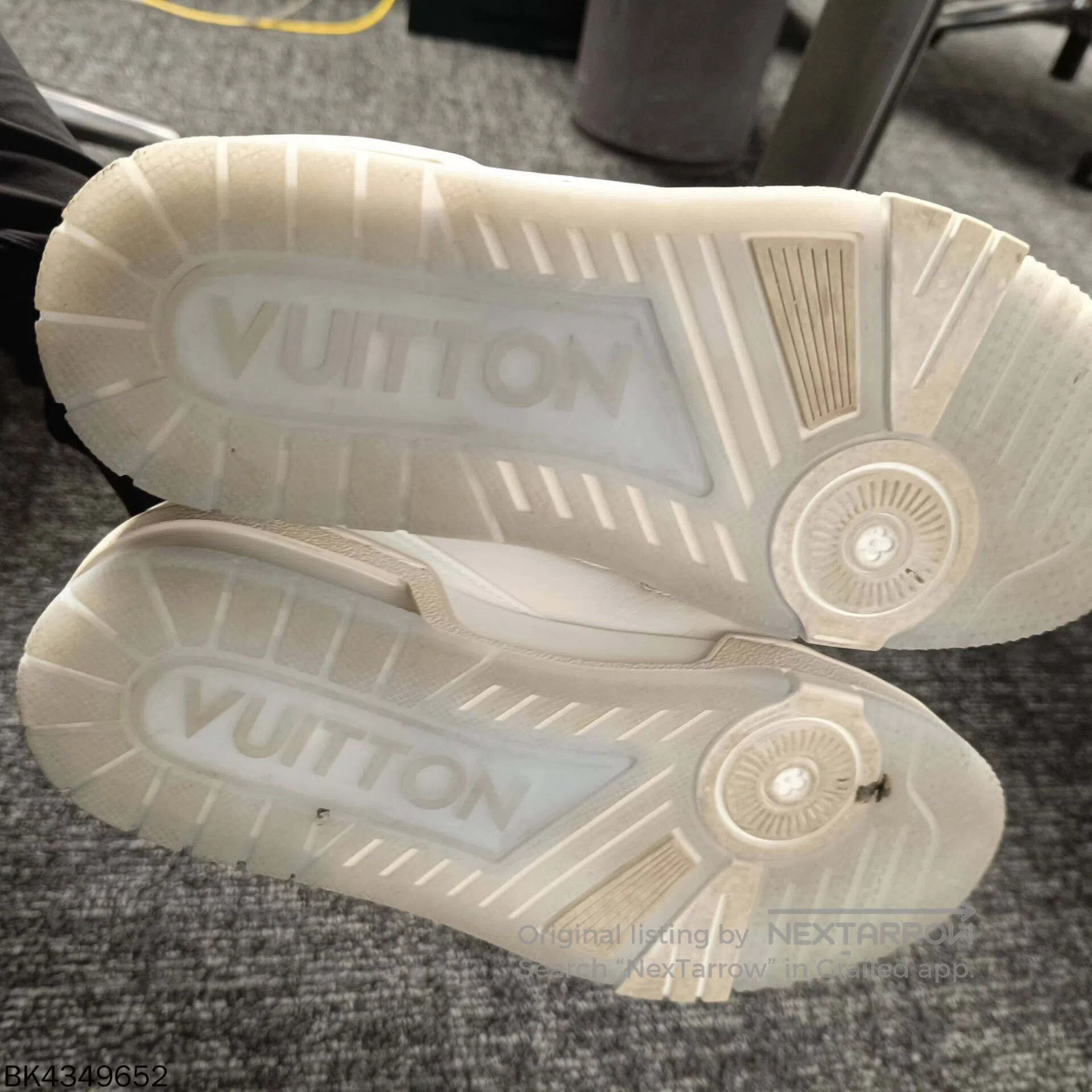Louis Vuitton louis vuitton trainer color-blocked leather sneakers. Size US 6 / EU 39 - 5 Thumbnail