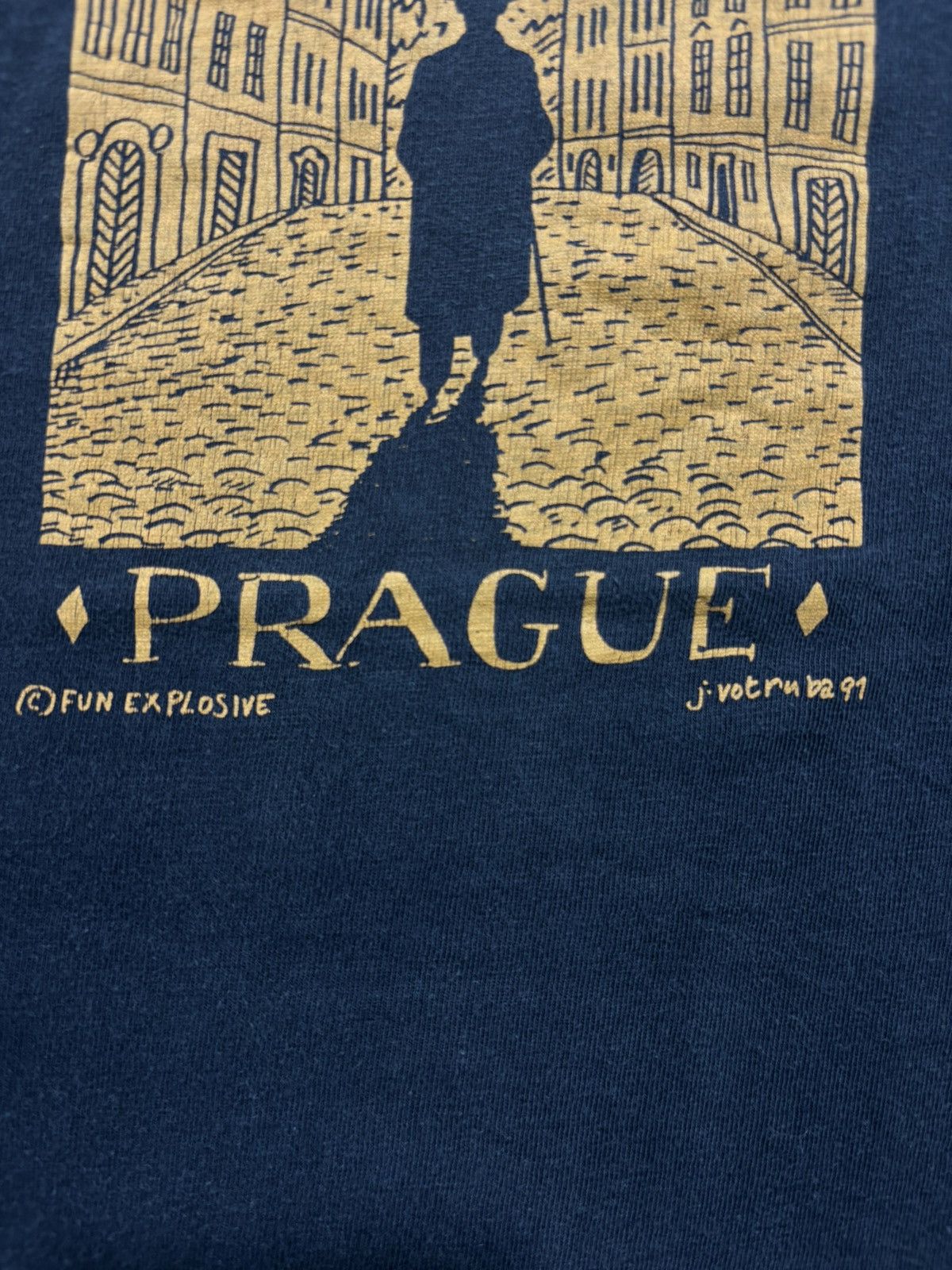 Vintage Vintage Franz Kafka Wear by Zack De La Rocha RATM Tshirt Size US M / EU 48-50 / 2 - 3 Thumbnail