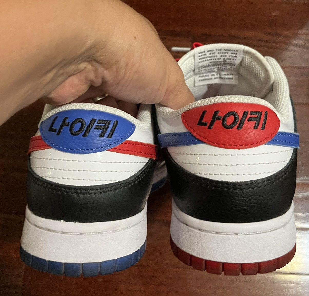 Nike Nike Dunk Low Seoul Korea Exclusive Size US 9.5 / EU 42-43 - 9 Thumbnail