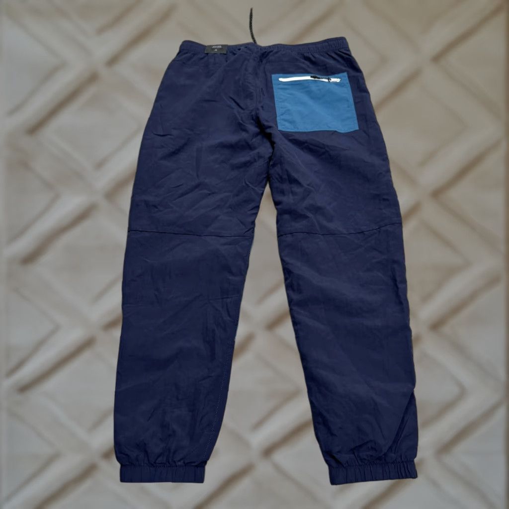American Eagle Outfitters American Eagle Outfitters Nylon Jogger Pants Mens S Navy Blue Logo Size US 29 - 1 Thumbnail