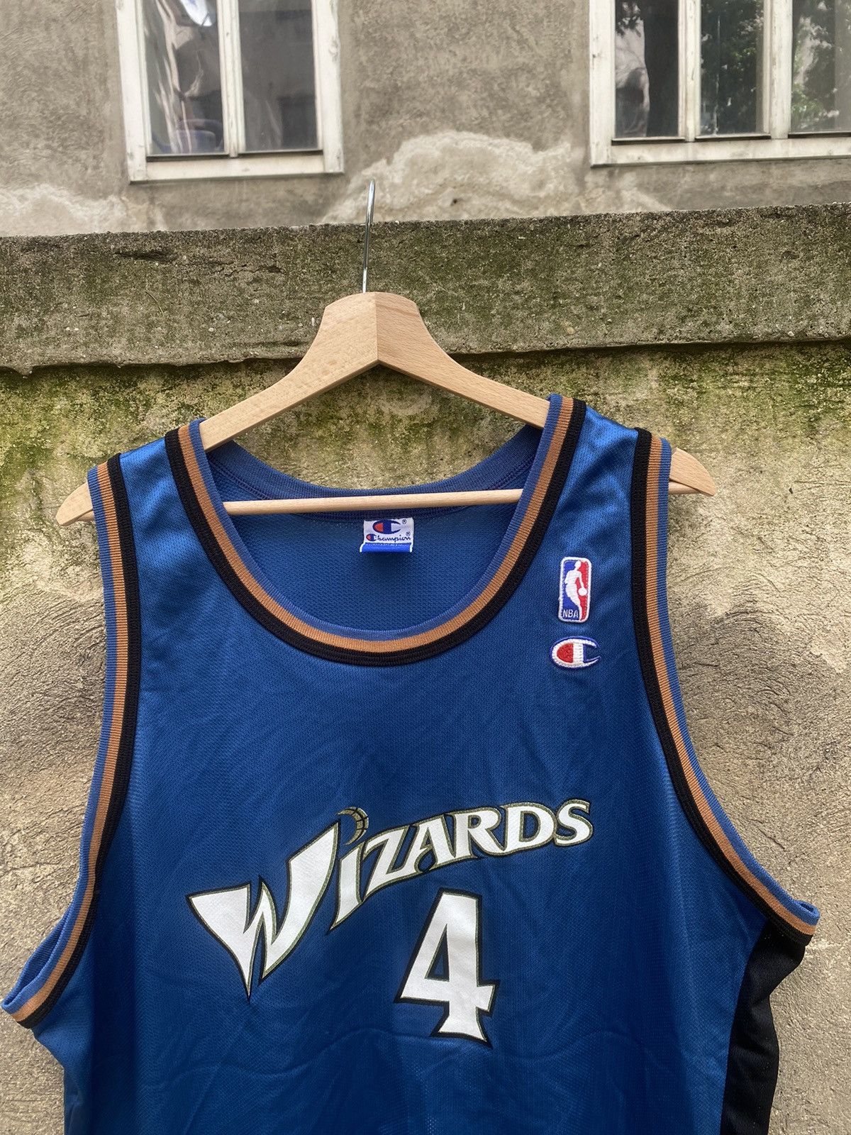 Champion × NBA × Vintage Vintage Champion Wizards 4 Webber NBA Jersey Size US L / EU 52-54 / 3 - 3 Thumbnail