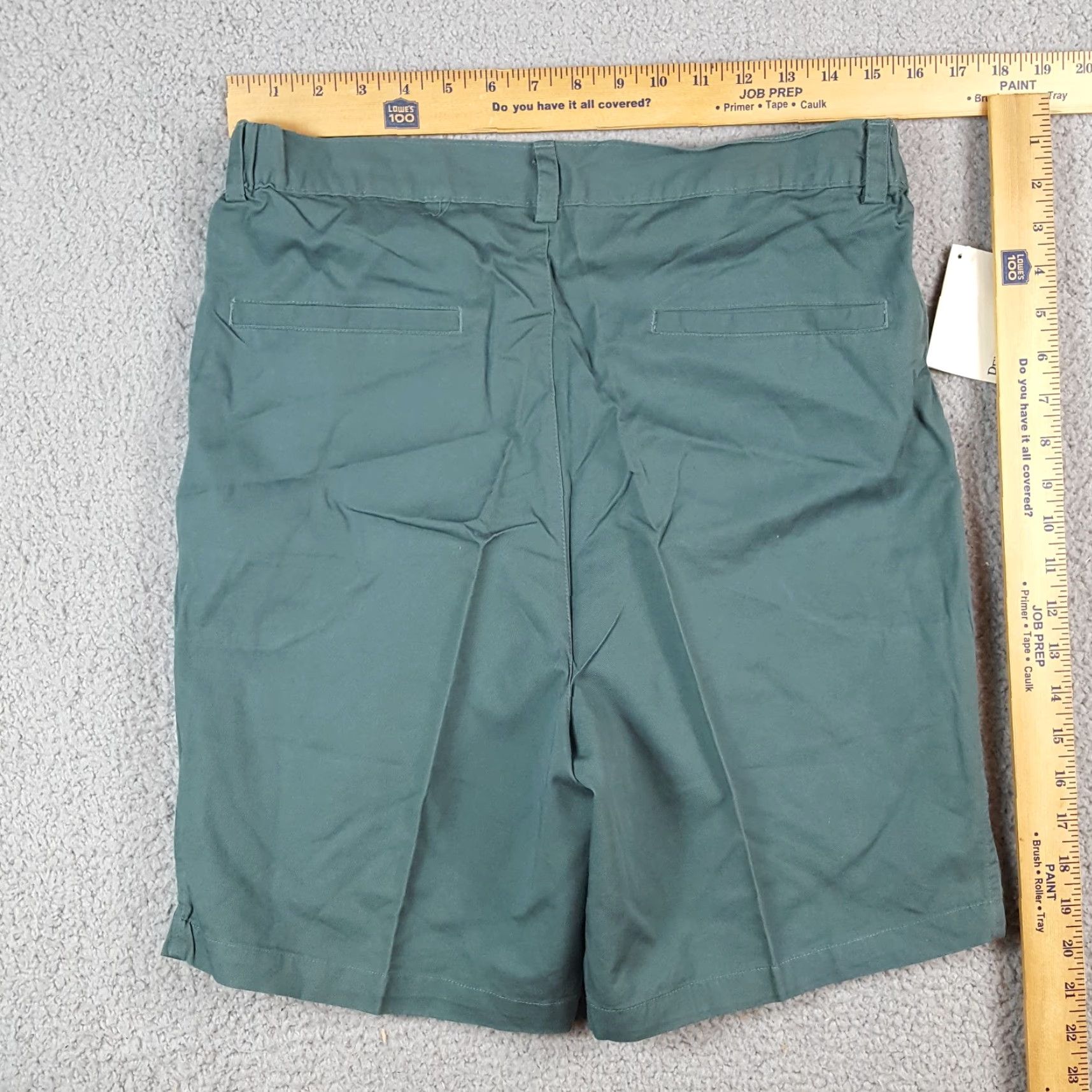 Vintage Vintage Penguin Men's Chino Shorts 32 Green Pleated Front Stretch Waist Summer Casual Retro Y2K Size US 32 / EU 48 - 6 Thumbnail