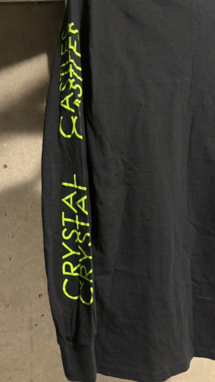 Band Tees Crystal Castles Edith Long Sleeve Size US M / EU 48-50 / 2 - 8 Thumbnail
