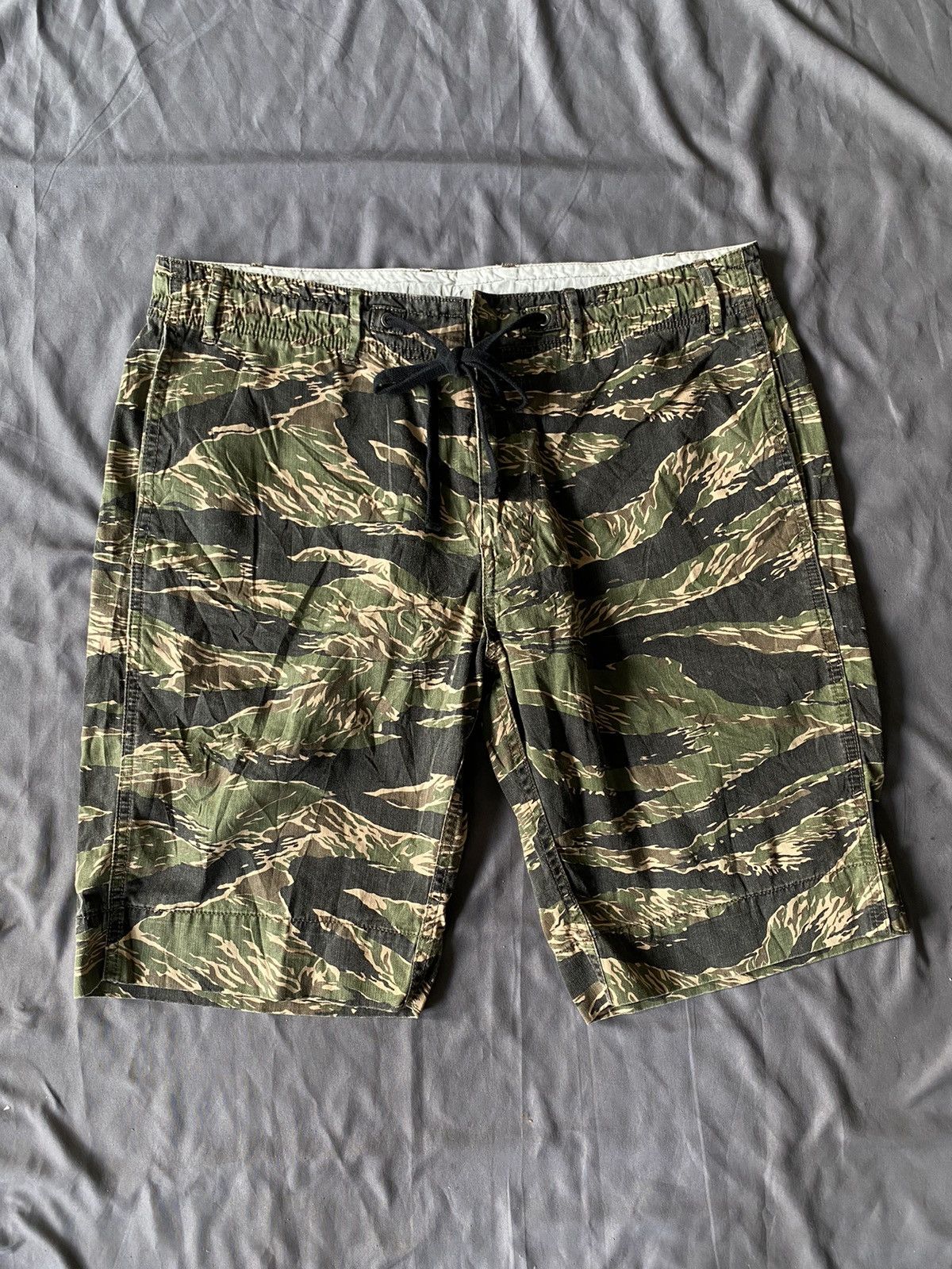 Neighborhood Tiger Camo Short Pants