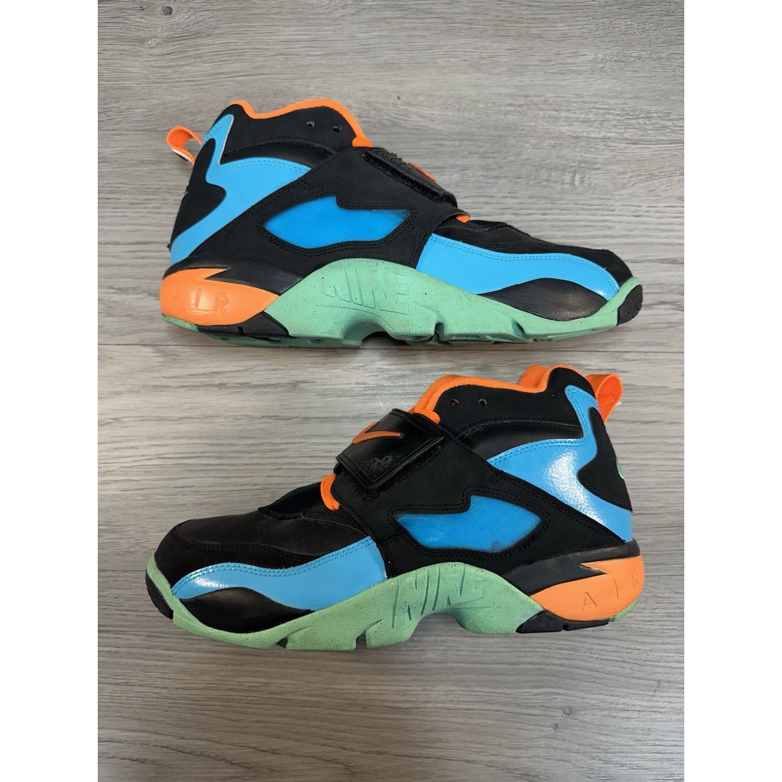 Nike Nike Air Diamond Turf Black Total Orange - Size 9 Size US 9 / EU 42 - 2 Thumbnail