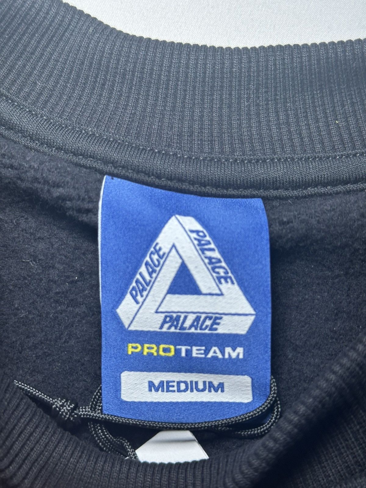 Palace Pro Team 02 Crew Black Sweatshirt Size Medium Palace Pro Team 02 Crew Black Sweatshirt Size Medium