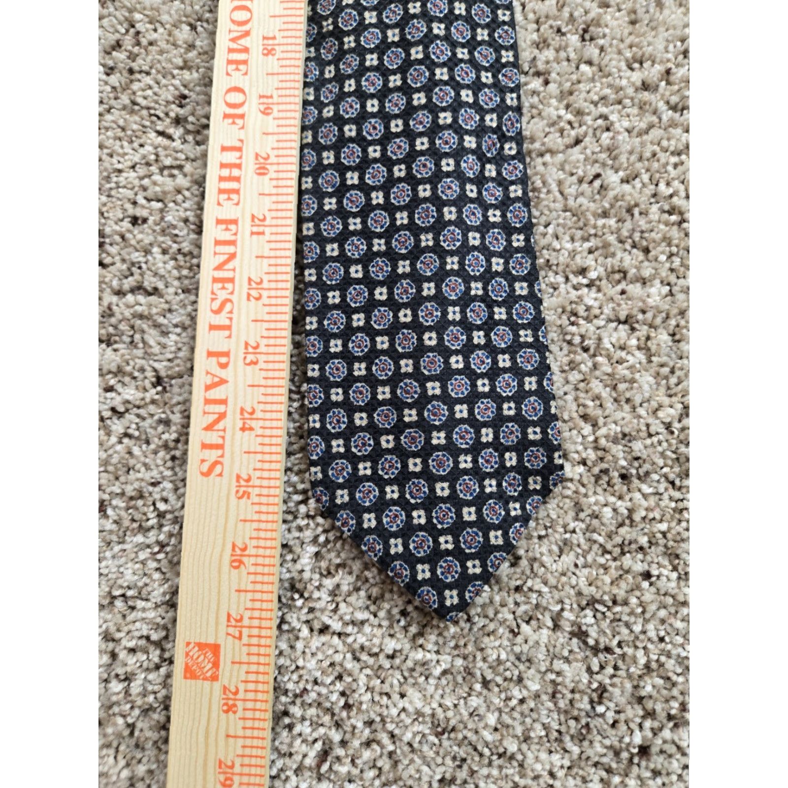 Giorgio Armani VINTAGE Giorgio Armani Tie Men Classic Length 57"-60" Silk Italy Made 90s Blue Medallion Geometric Flower Pattern Size ONE SIZE - 5 Thumbnail