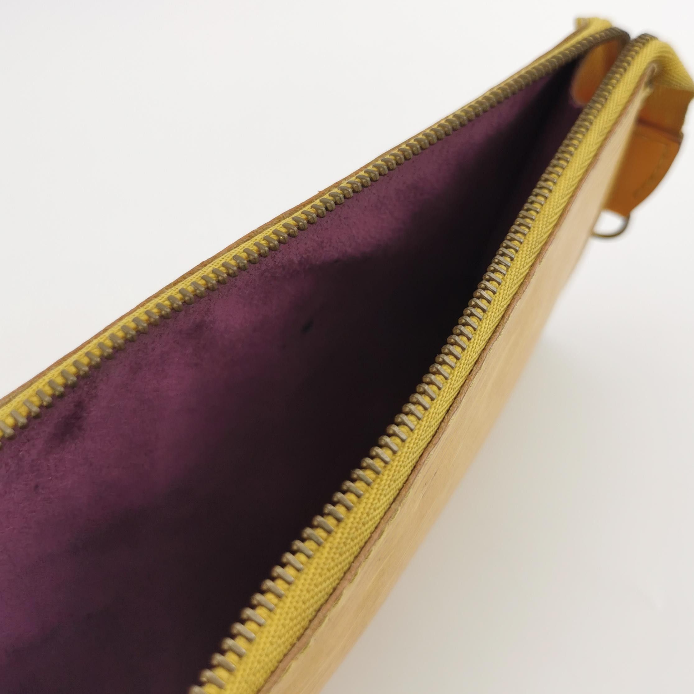 Louis Vuitton Louis Vuitton (LV) Accessories Mahjong Bag Cowhide Solid Co Size ONE SIZE - 1 Thumbnail