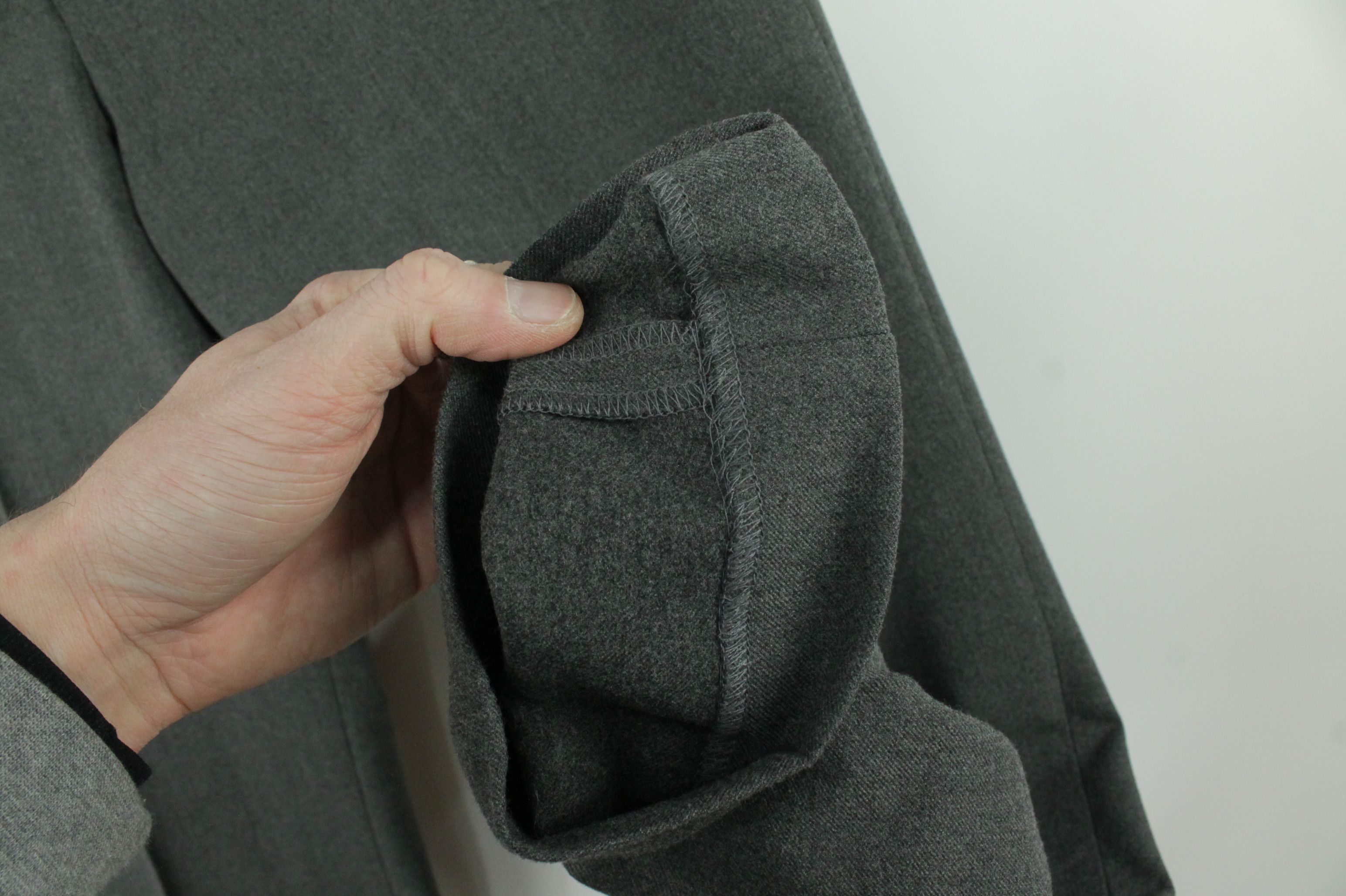 Uniqlo UNIQLO HEATTECH SMART PANTS GRAY Size US 34 / EU 50 - 4 Thumbnail