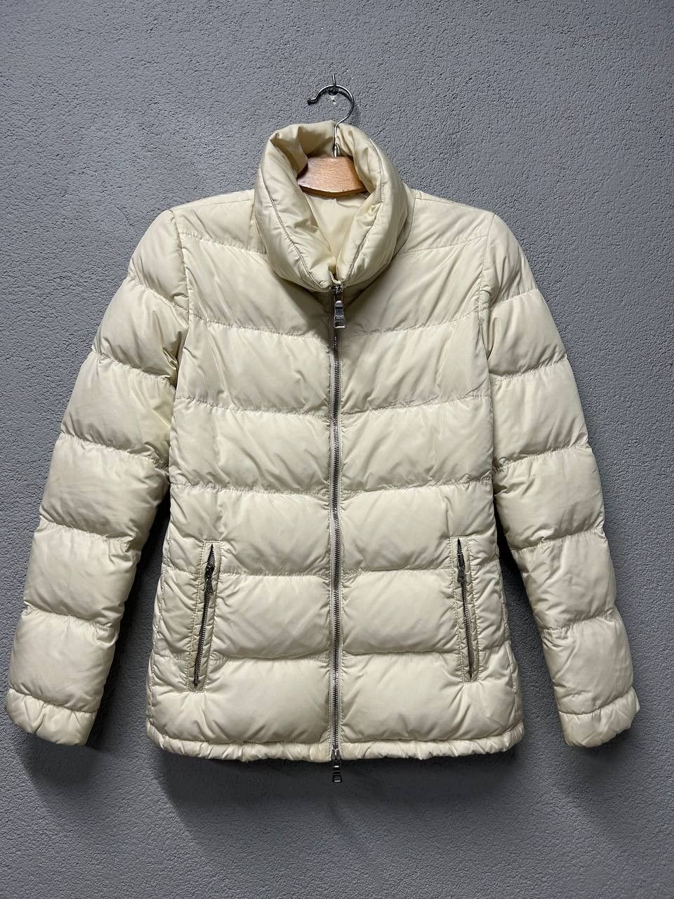 Prada Prada womens down jacket 2009 size 40 / M Size S / US 4 / IT 40 - 1 Thumbnail