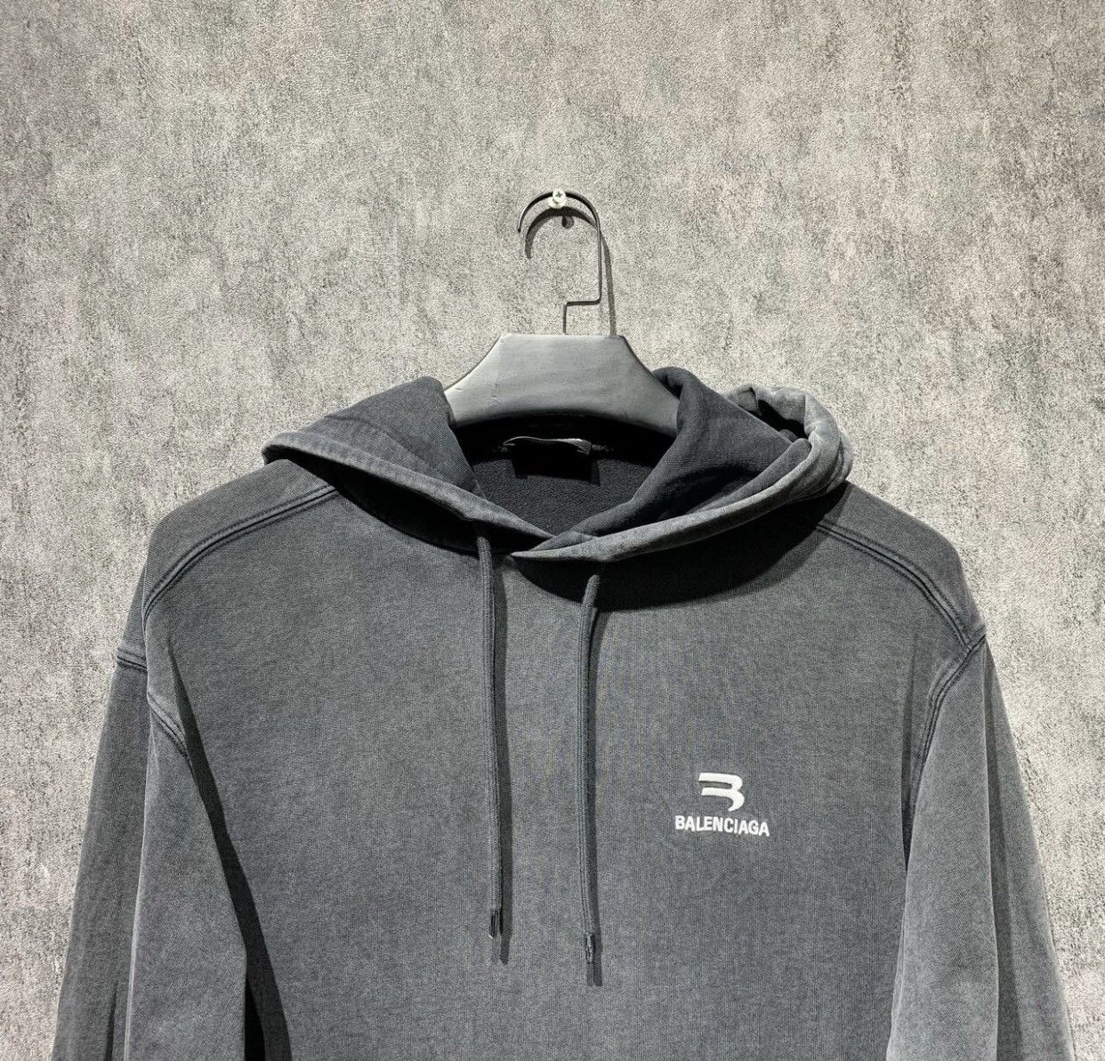 Balenciaga Balenclaga logo Embroidered Hoodie2412-Nextarrow Size US XS / EU 42 / 0 - 4 Thumbnail