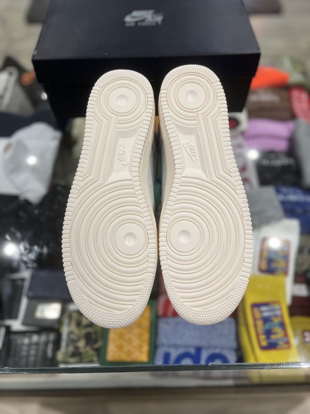 Nike Nike Air Force 1 Low Devin Booker Size: 13 Size US 13 / EU 46 - 6 Thumbnail