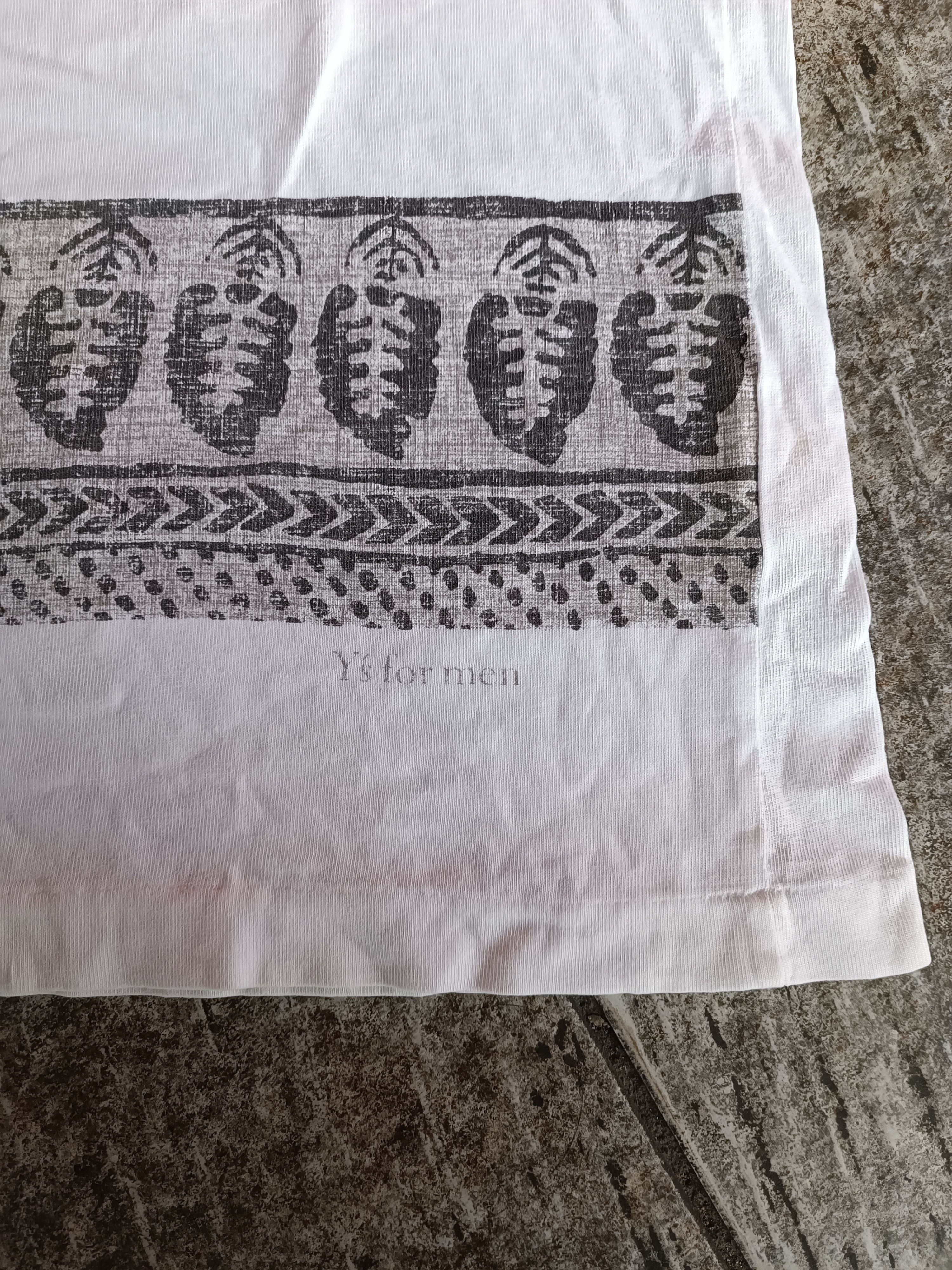 Yohji Yamamoto Vtg ​Y’s for Men Yohji Yamamoto Tribal Border Graphic Tee Size US L / EU 52-54 / 3 - 2 Thumbnail