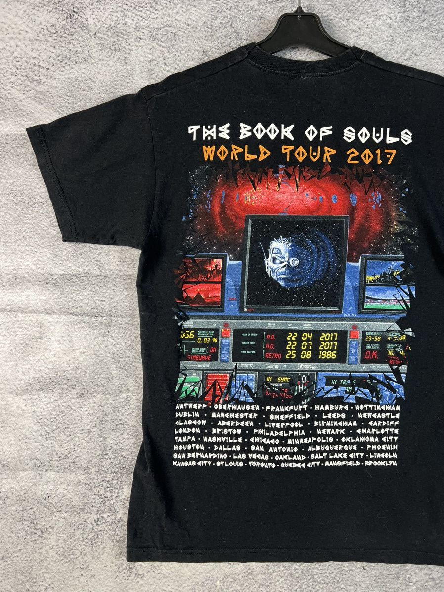 Band Tees × Iron Maiden Iron maiden 2017 rock band tour T-shirt Size US M / EU 48-50 / 2 - 8 Thumbnail